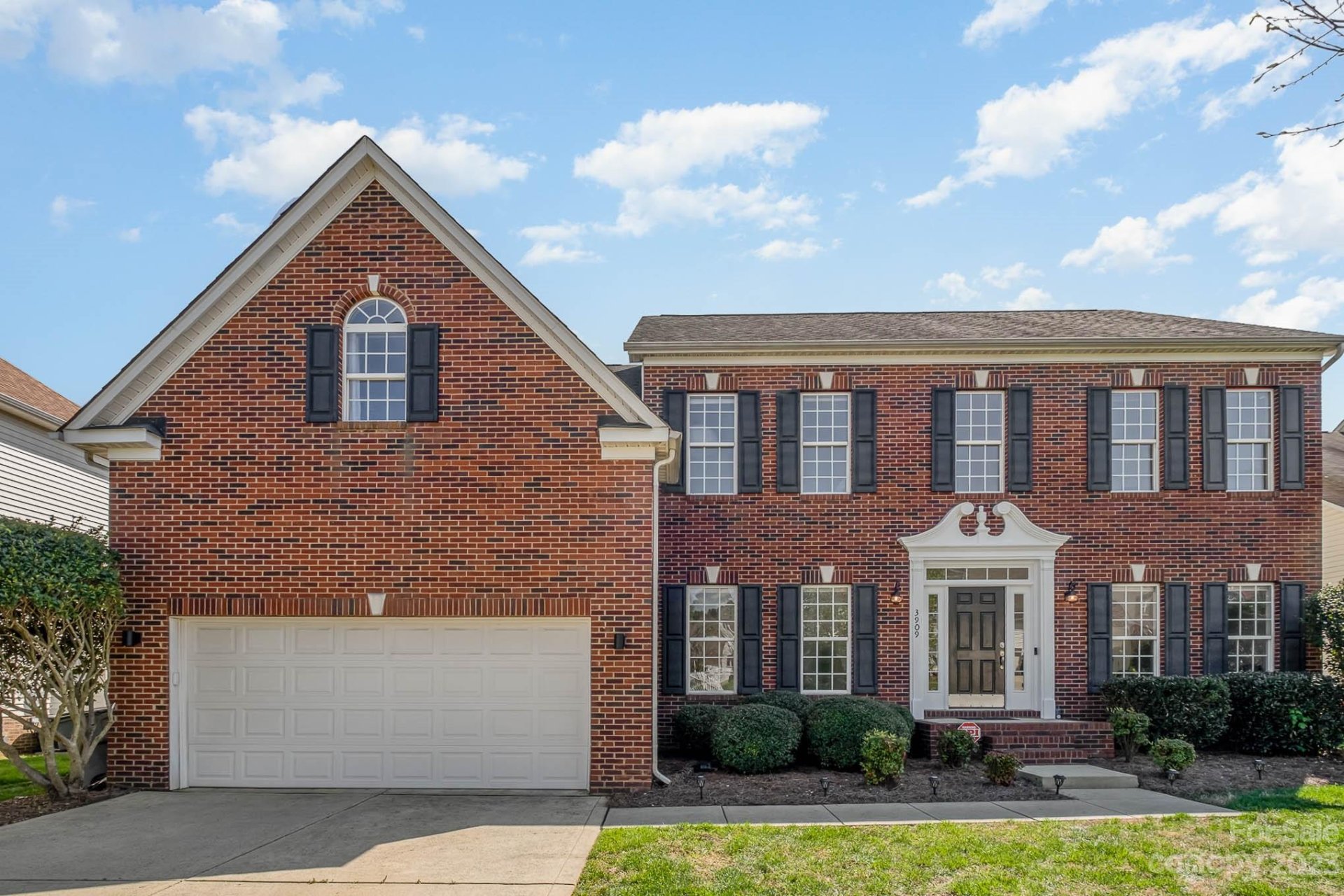 Property image 1 at 3909 Meadow Green Drive, Charlotte, NC 28269
