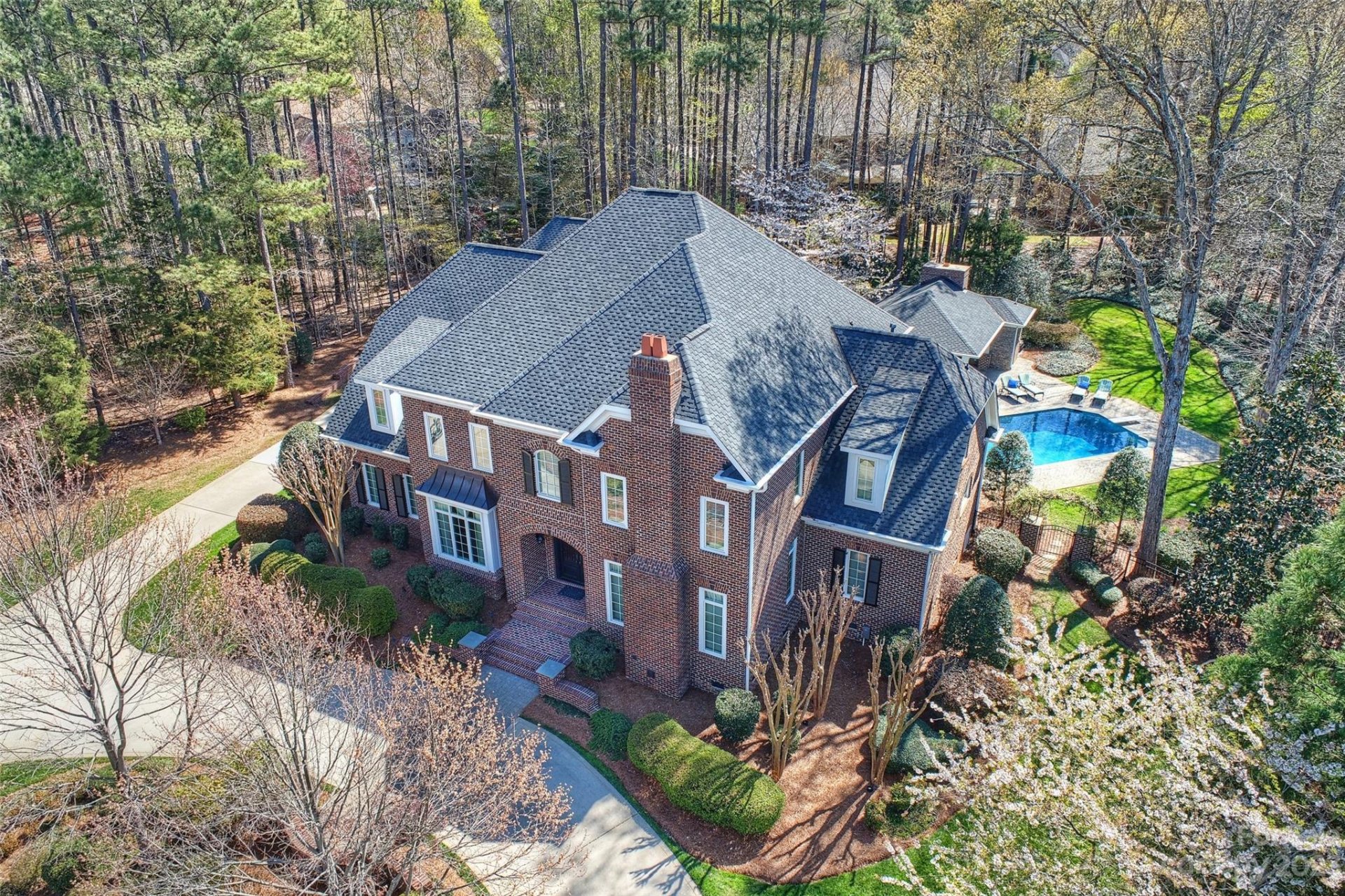 Property image 1 at 2093 Kings Manor Drive, Matthews, NC 28104