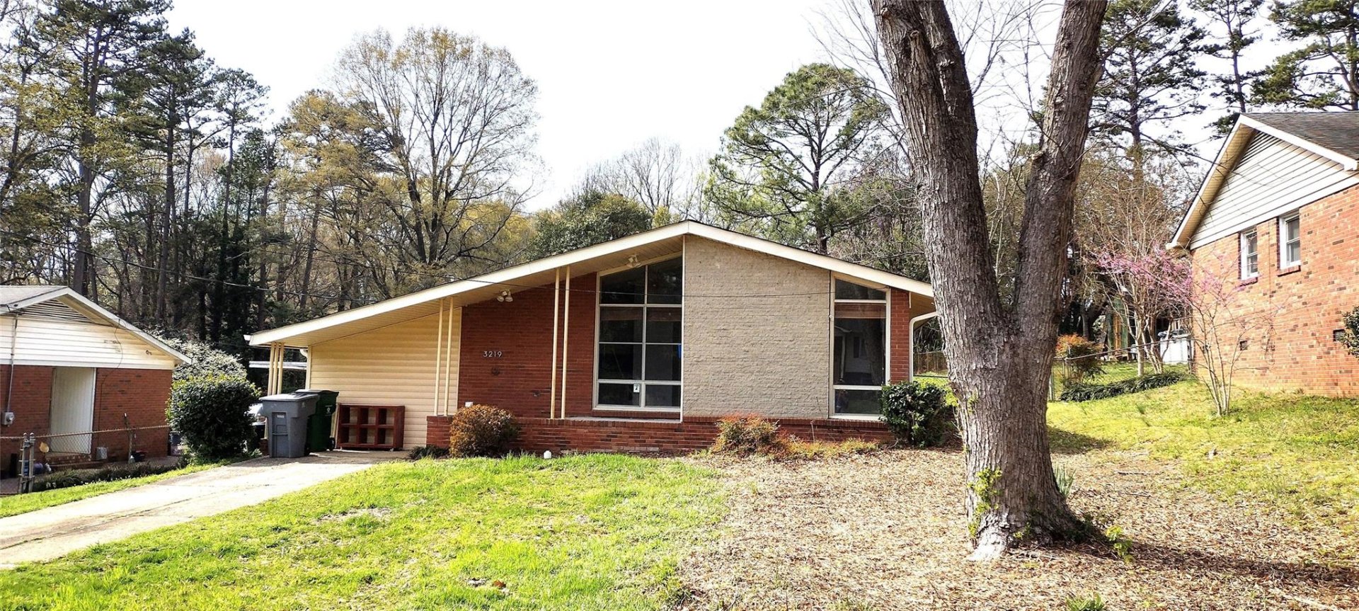 Property image 1 at 3219 Connecticut Avenue, Charlotte, NC 28205