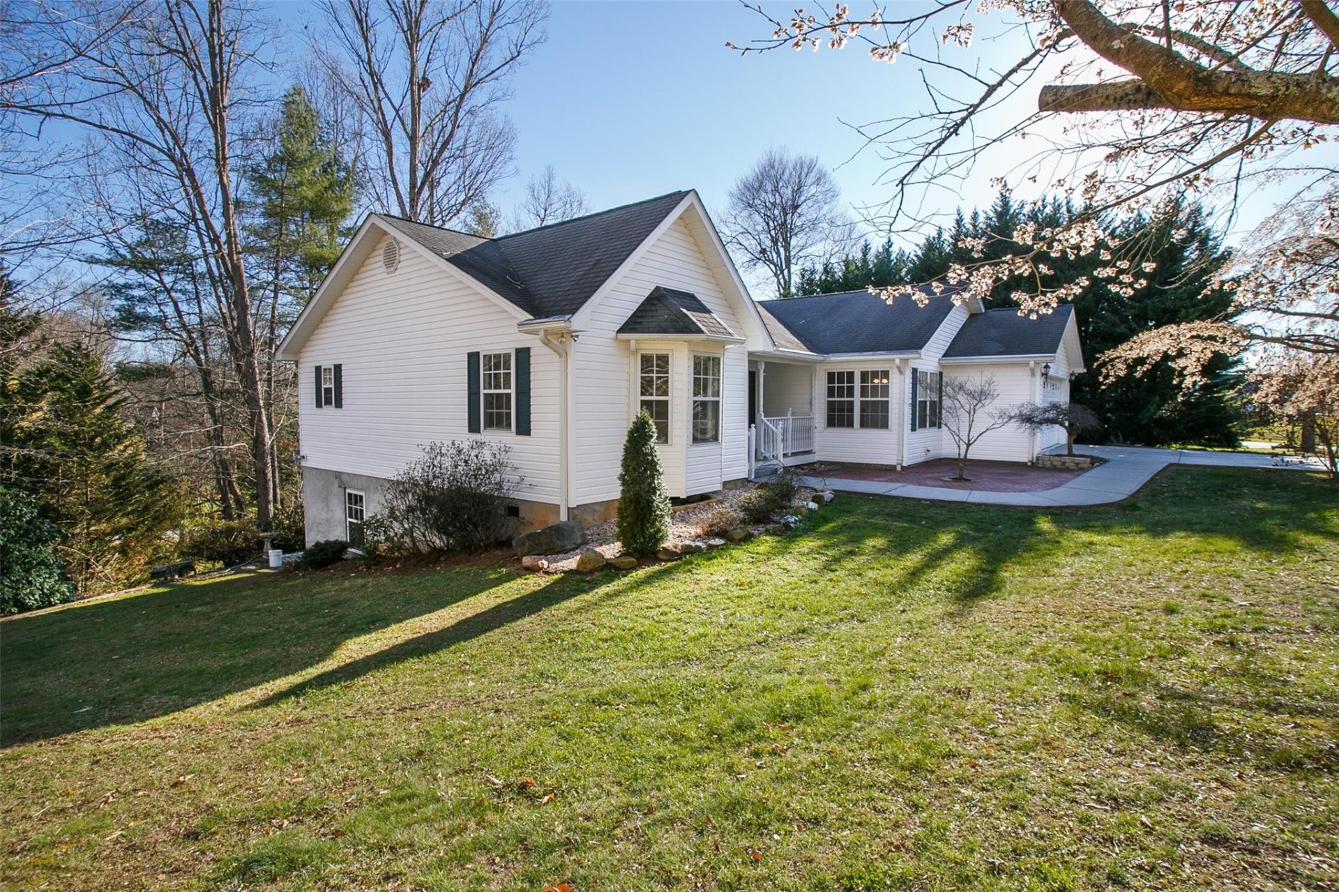 Property image 1 at 559 Brook Knoll Circle, Weaverville, NC 28787