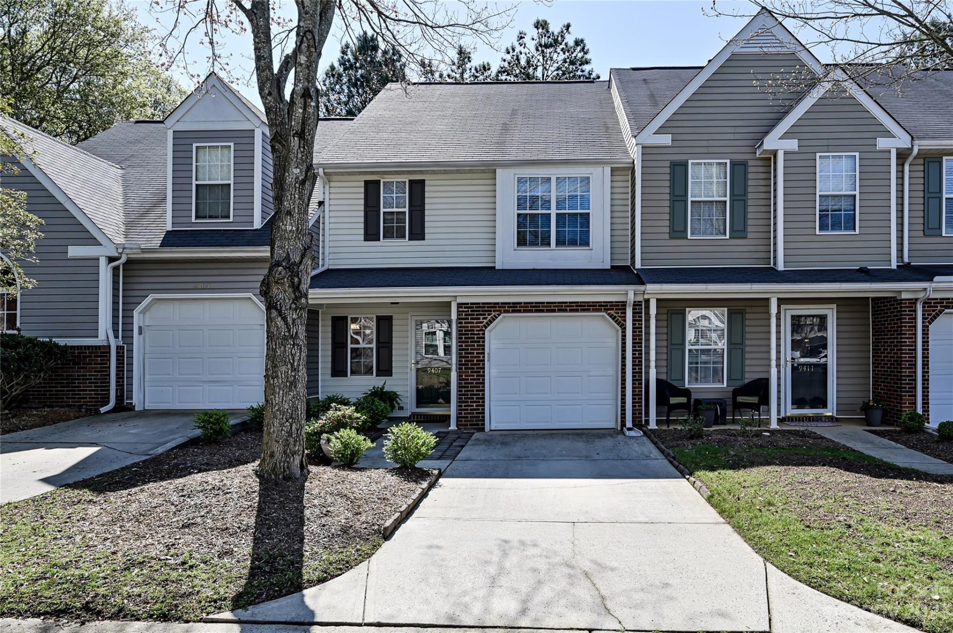 9407 Elizabeth Townes Lane