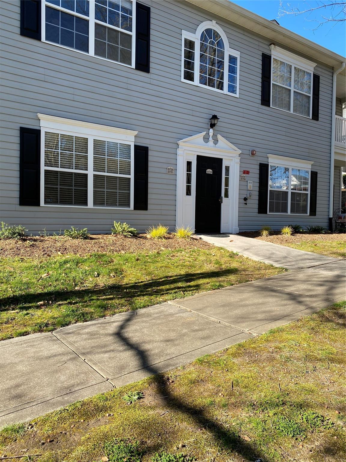 Property image 1 at 21721 Aftonshire Drive, Cornelius, NC 28031