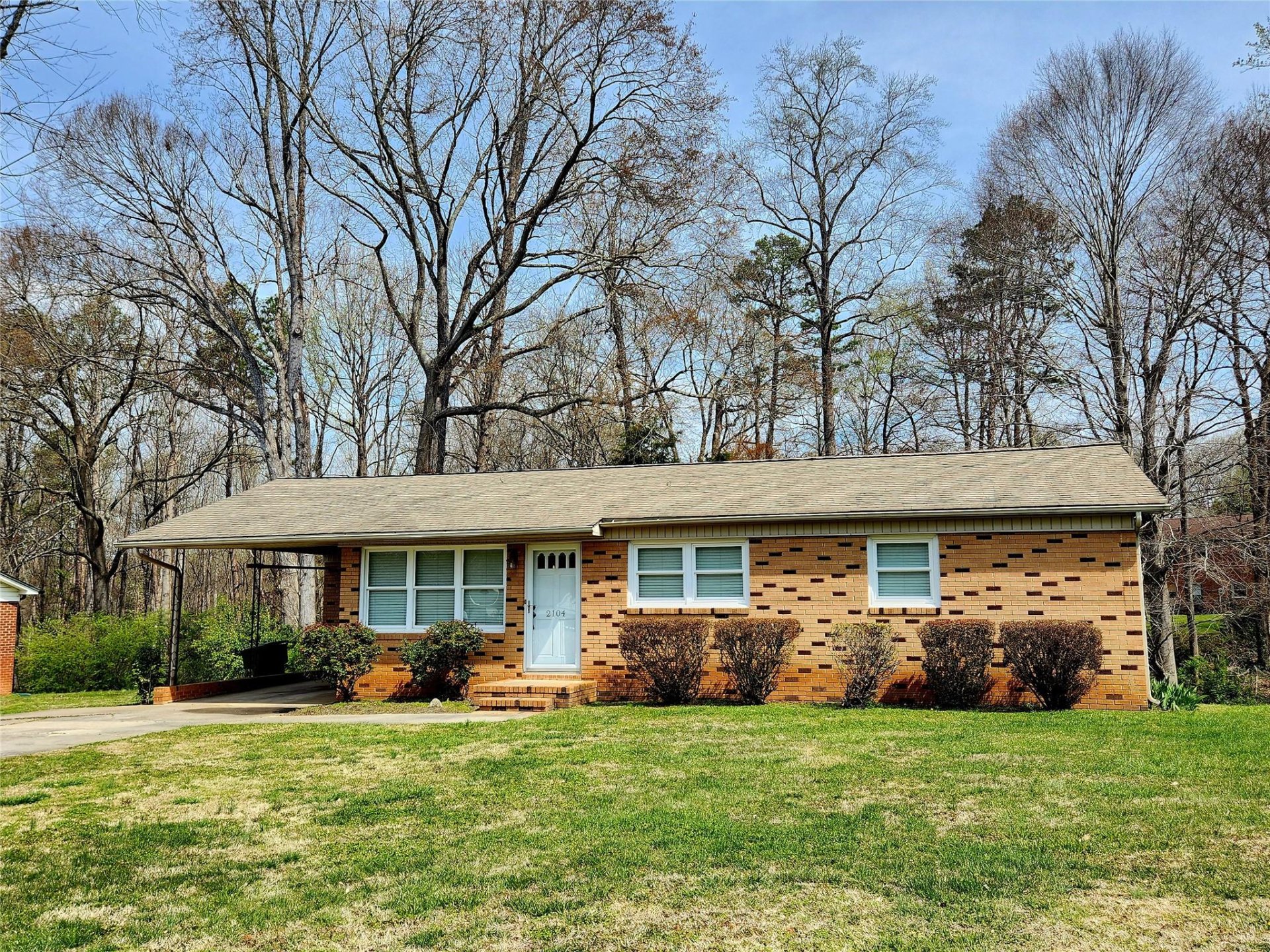 Property image 1 at 2104 Hollandale Drive, Gastonia, NC 28054
