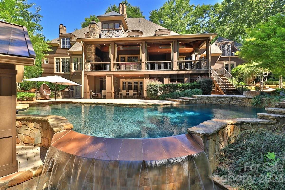 Property image 1 at 6239 Sharon Hills Road, Charlotte, NC 28210