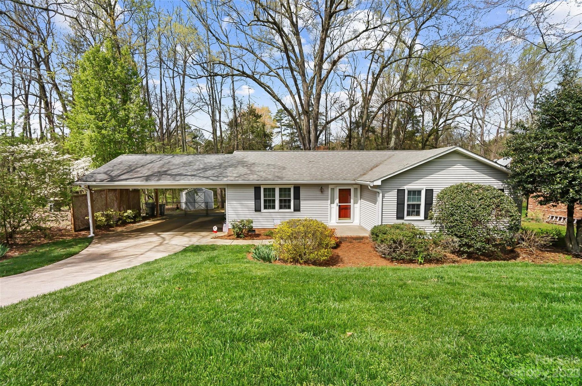 2221 Applegate Drive