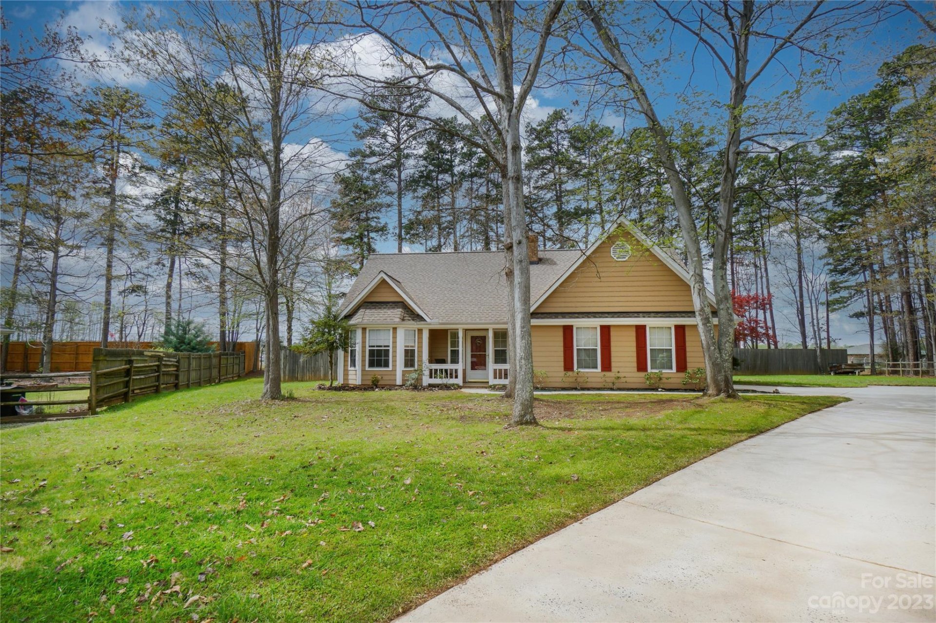 Property image 1 at 193 Valleybrook Drive, Denver, NC 28037