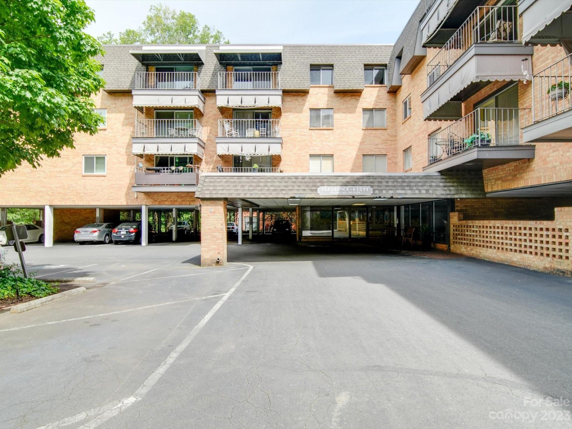 Property image 1 at 1323 Queens Road, Charlotte, NC 28207