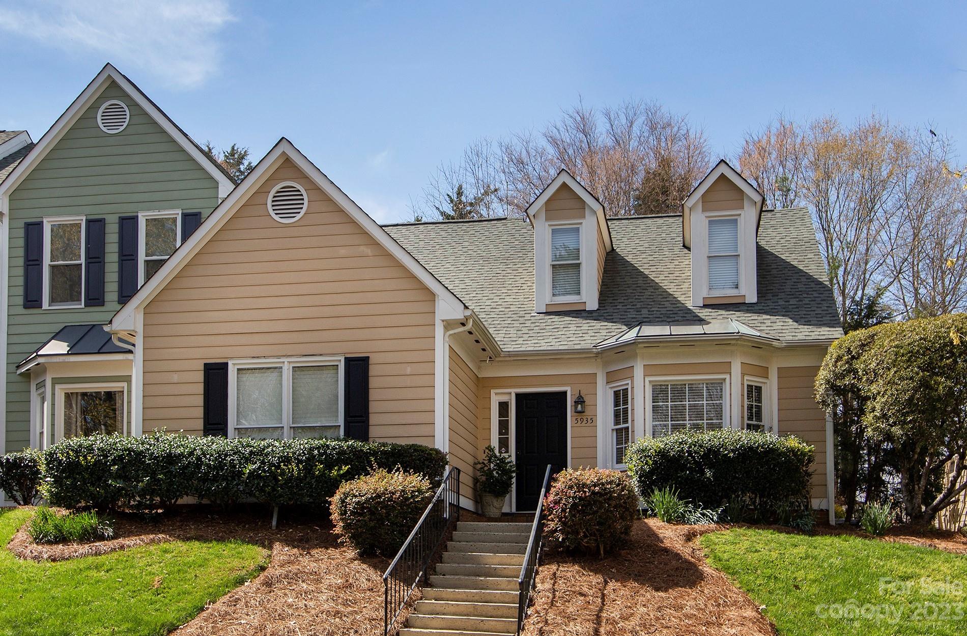 5935 Fitzwilliams Lane
