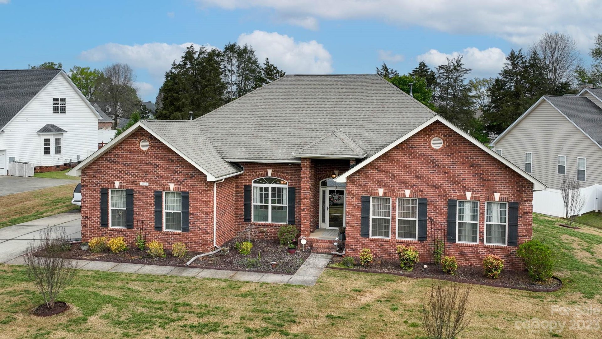 2735 Park Ridge Boulevard