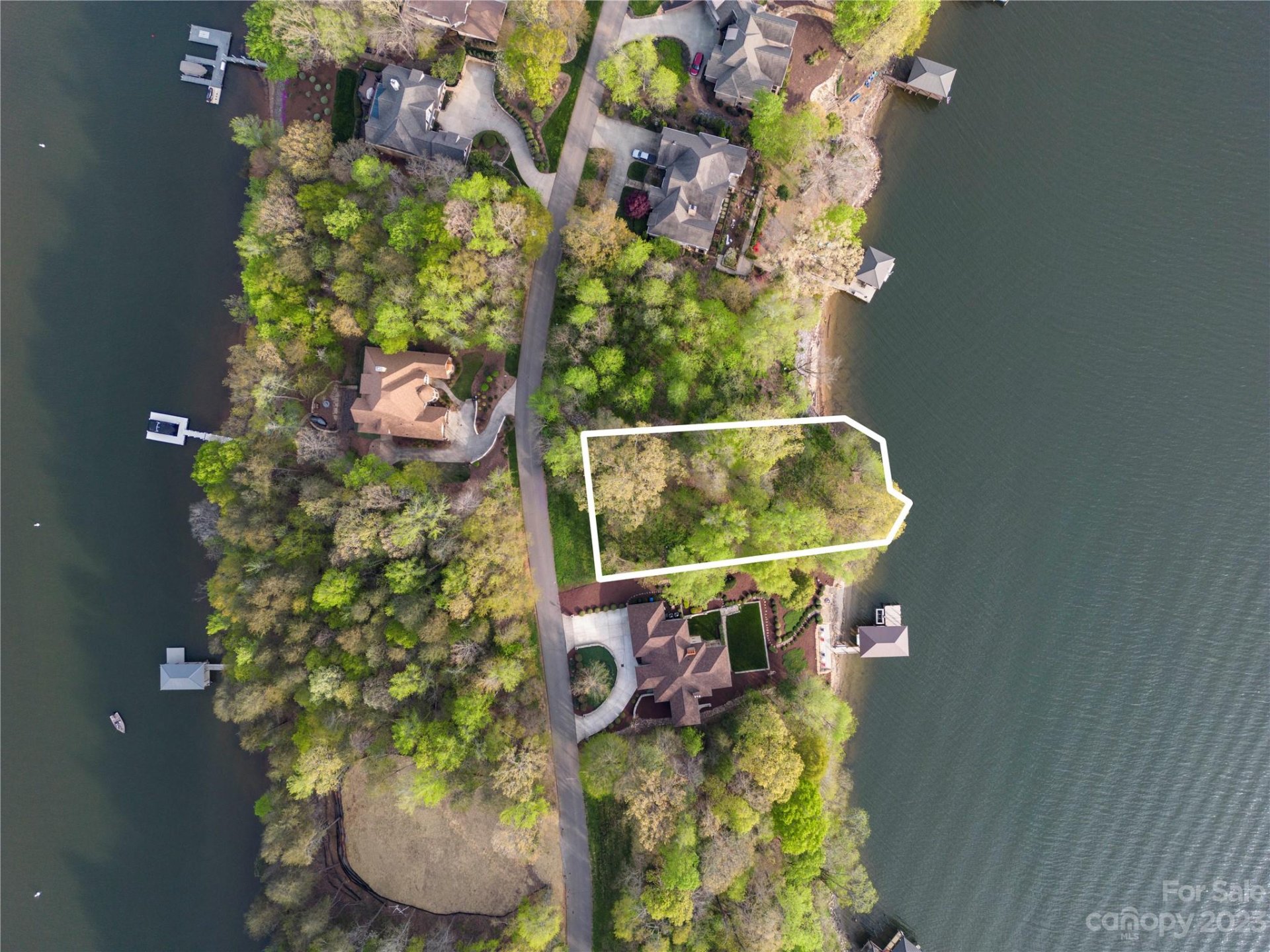 302 Windemere Isle Road