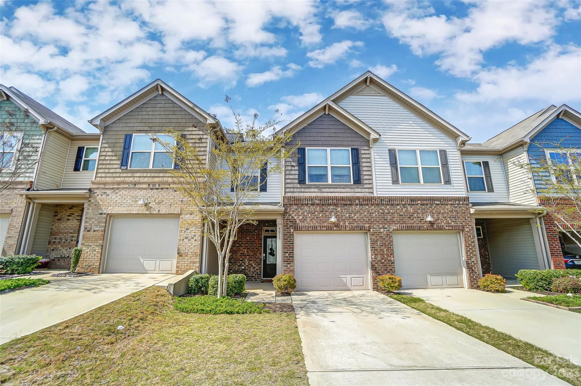 8015 Scarlet Oak Terrace