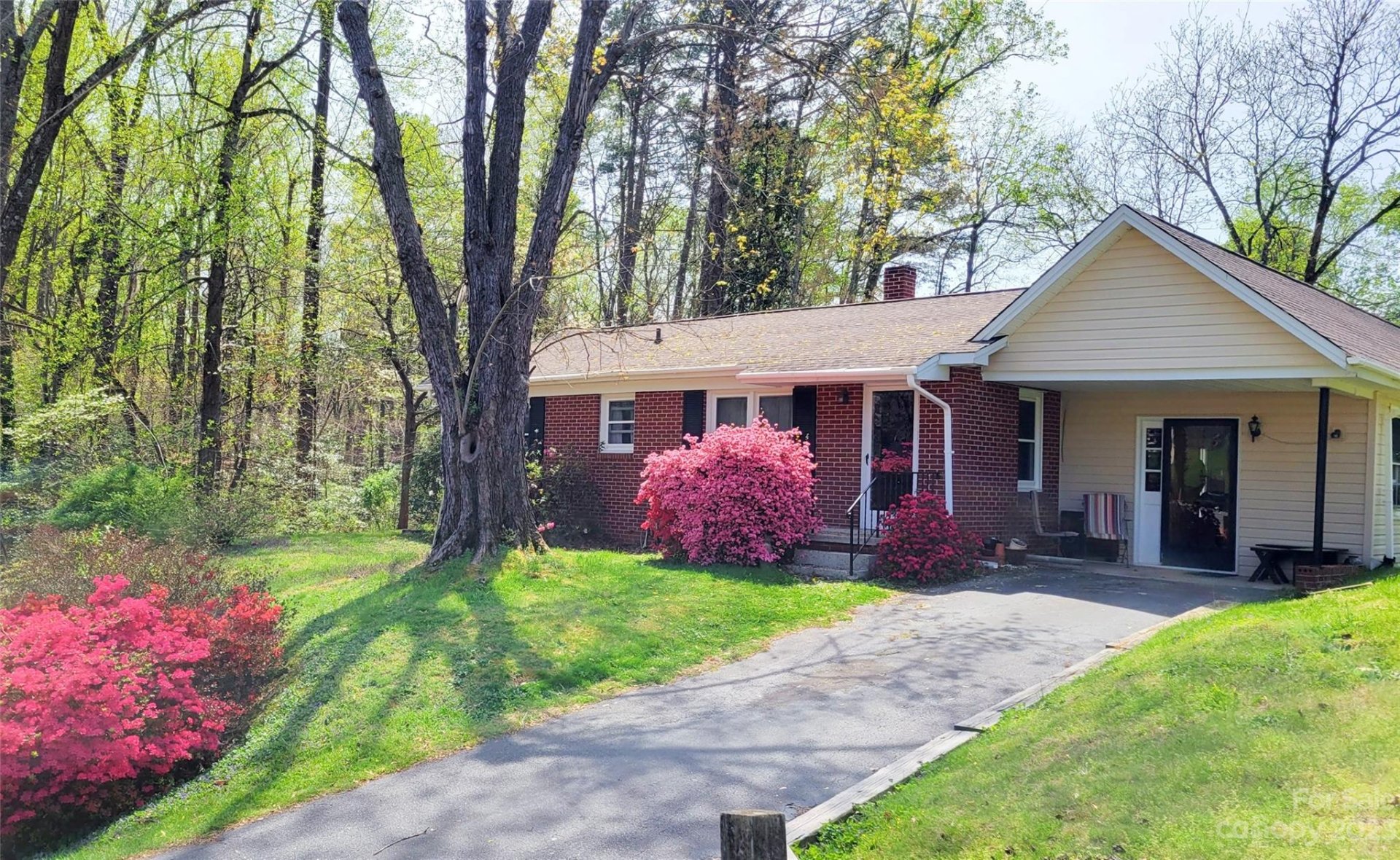 Property image 1 at 2905 4th Street Place, Hickory, NC 28601