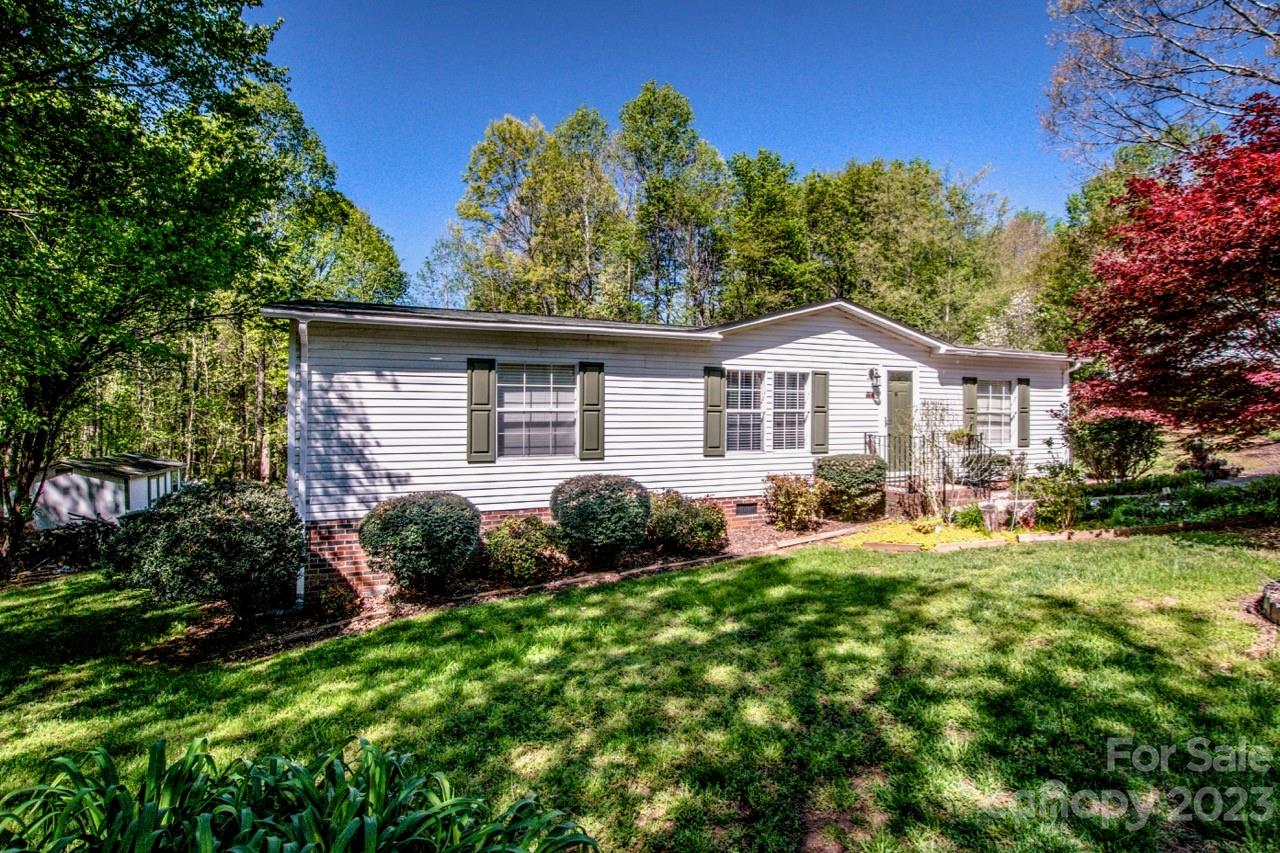 Property image 1 at 134 Regatta Lane, Mooresville, NC 28115