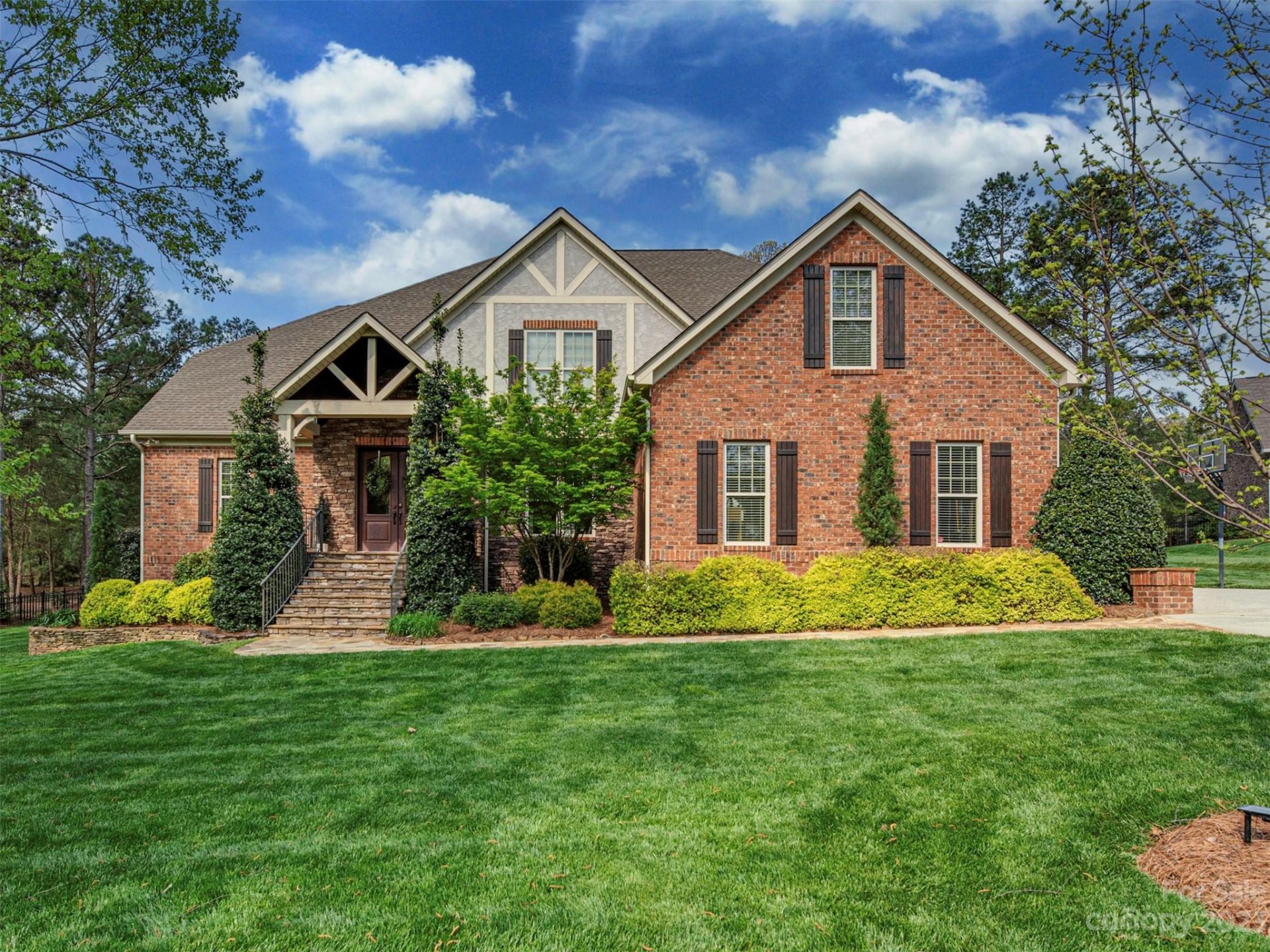 Property image 1 at 6211 Fox Chase Drive, Davidson, NC 28036