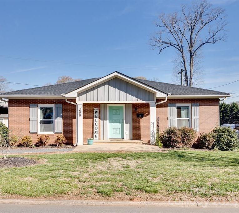 Property image 1 at 309 Linestowe Drive, Belmont, NC 28012