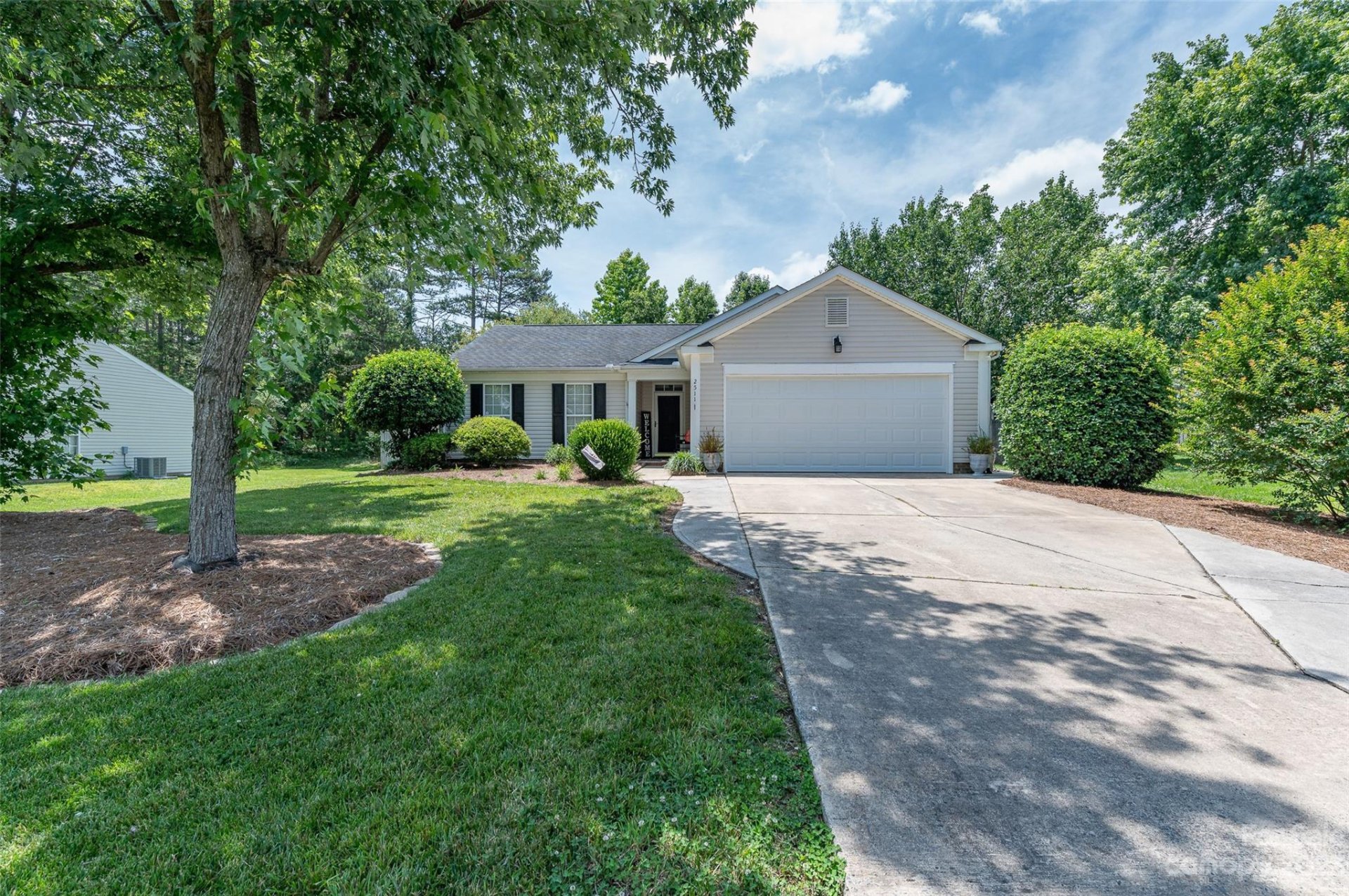 Property image 1 at 2511 Coatsdale Lane, Matthews, NC 28104