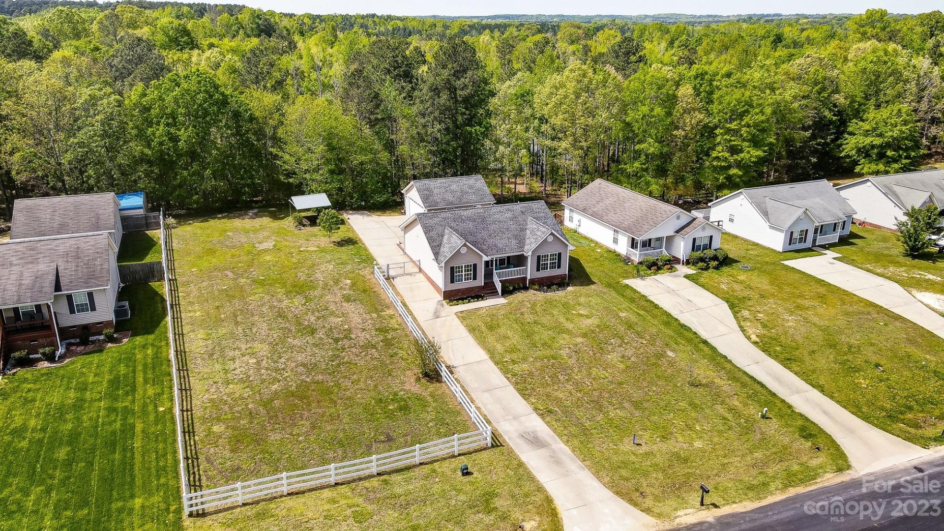 Property image 3 at 2023 East Park Drive, Lancaster, SC 29720