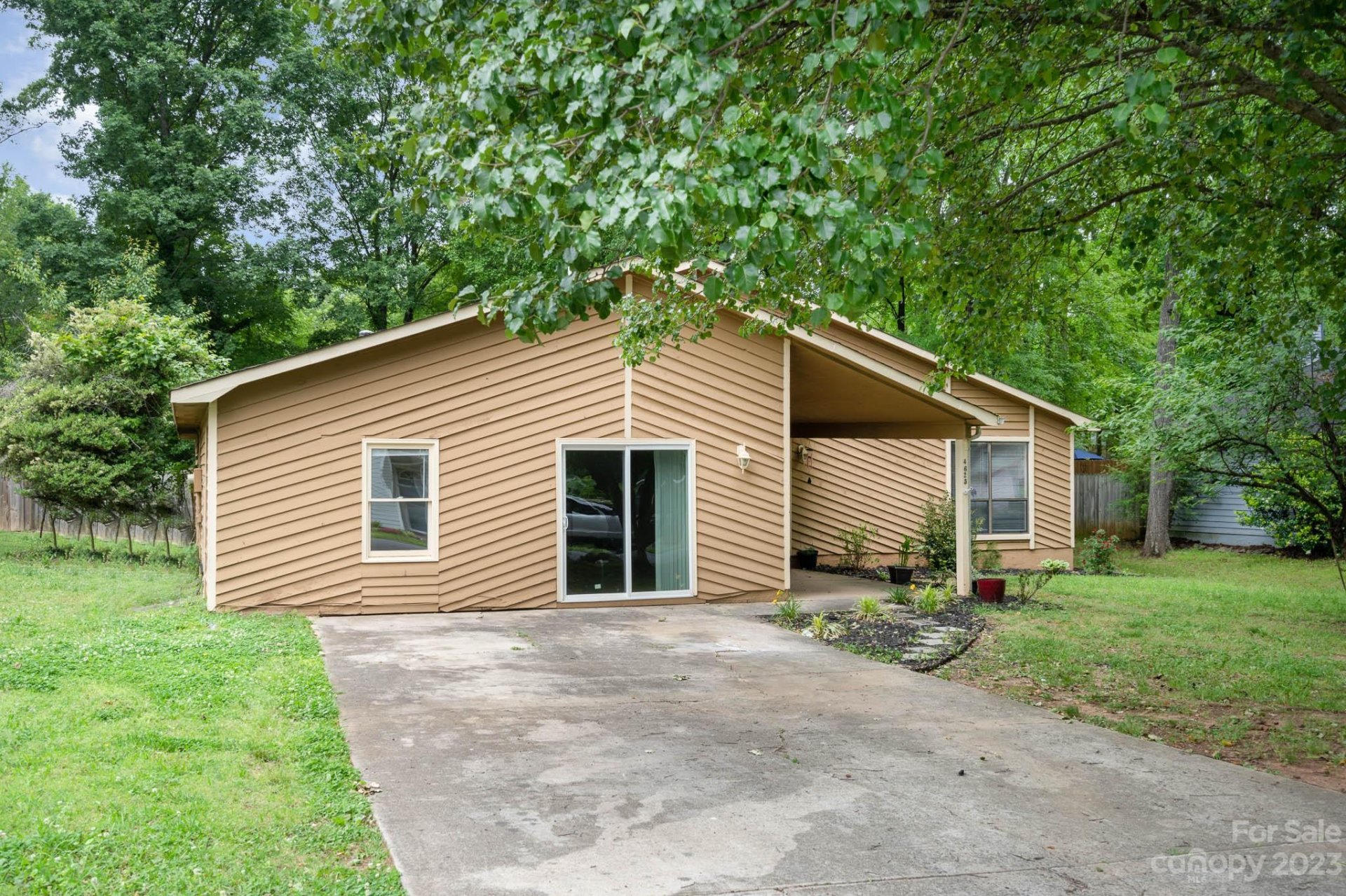 Property image 1 at 4625 Butterwick Lane, Charlotte, NC 28212