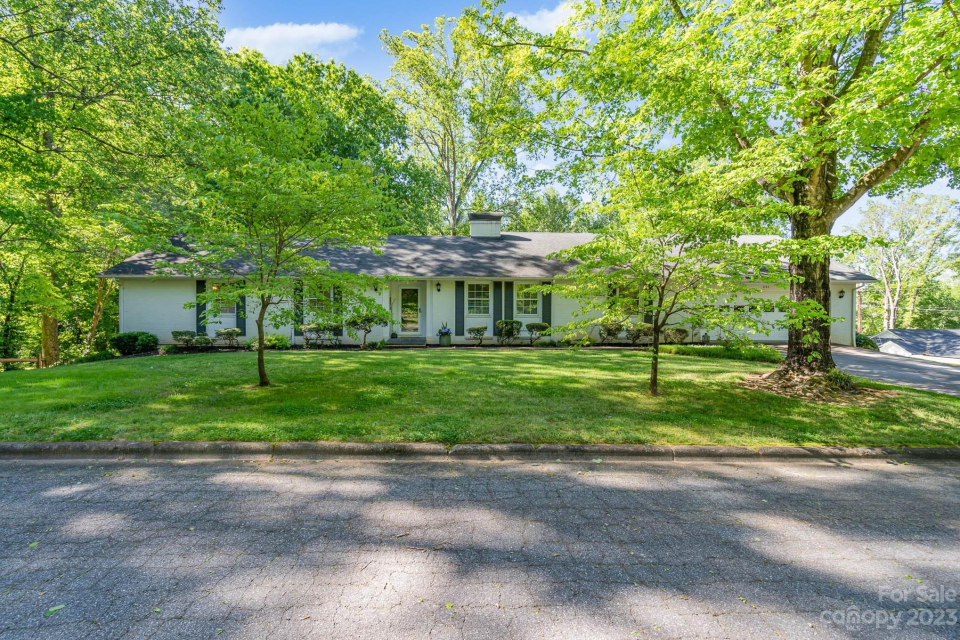 Property image 1 at 221 Oak Circle, Newton, NC 28658