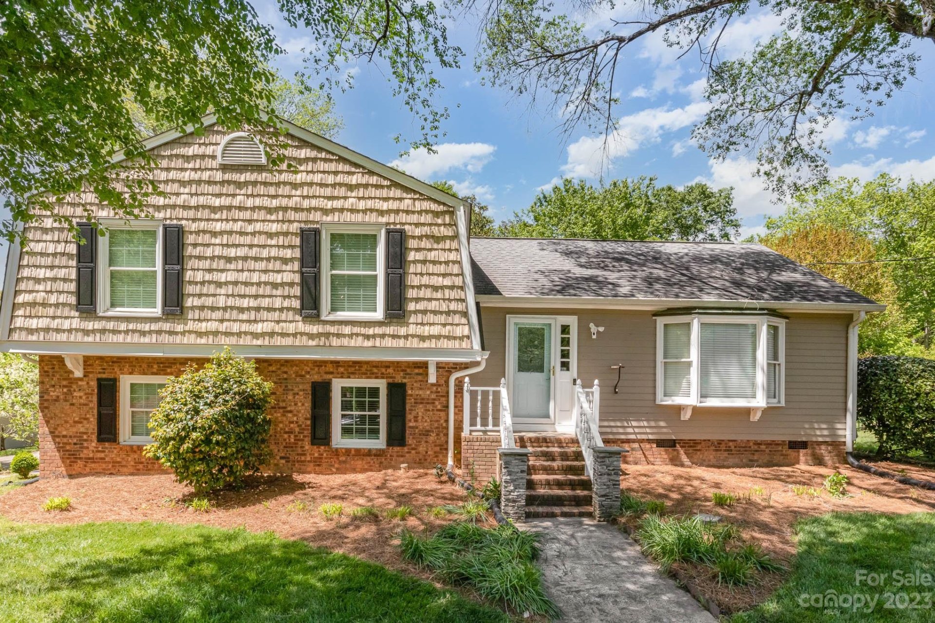 1624 Buckingham Avenue