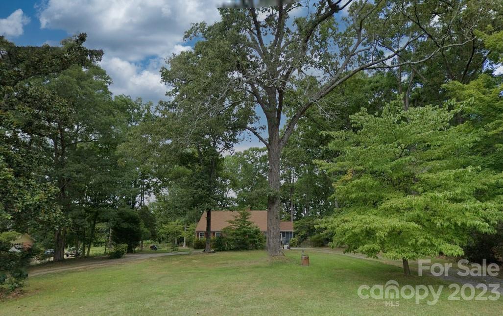 1131 Christopher Circle