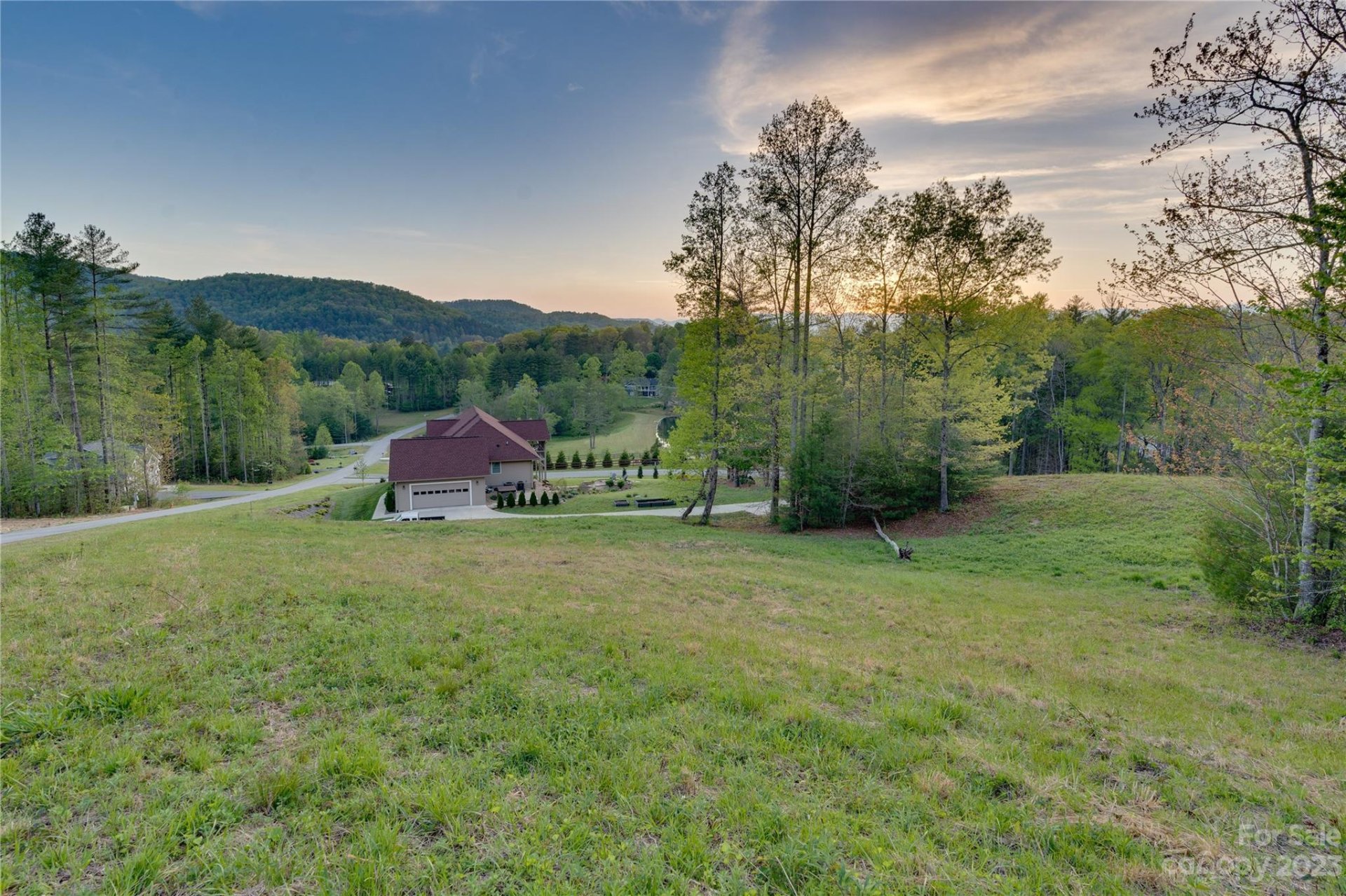 Property image 1 at 305 Crystal Heights Drive, Hendersonville, NC 28739