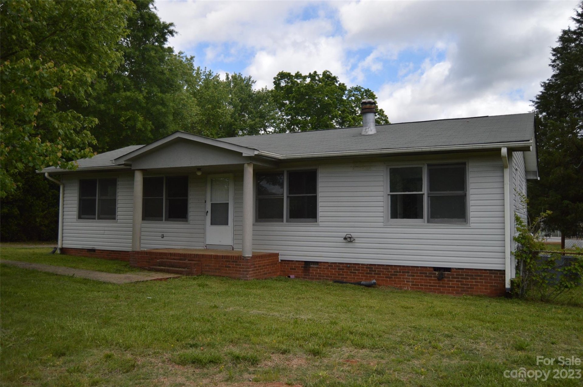 Property image 1 at 2117 Beauty Street, Statesville, NC 28625