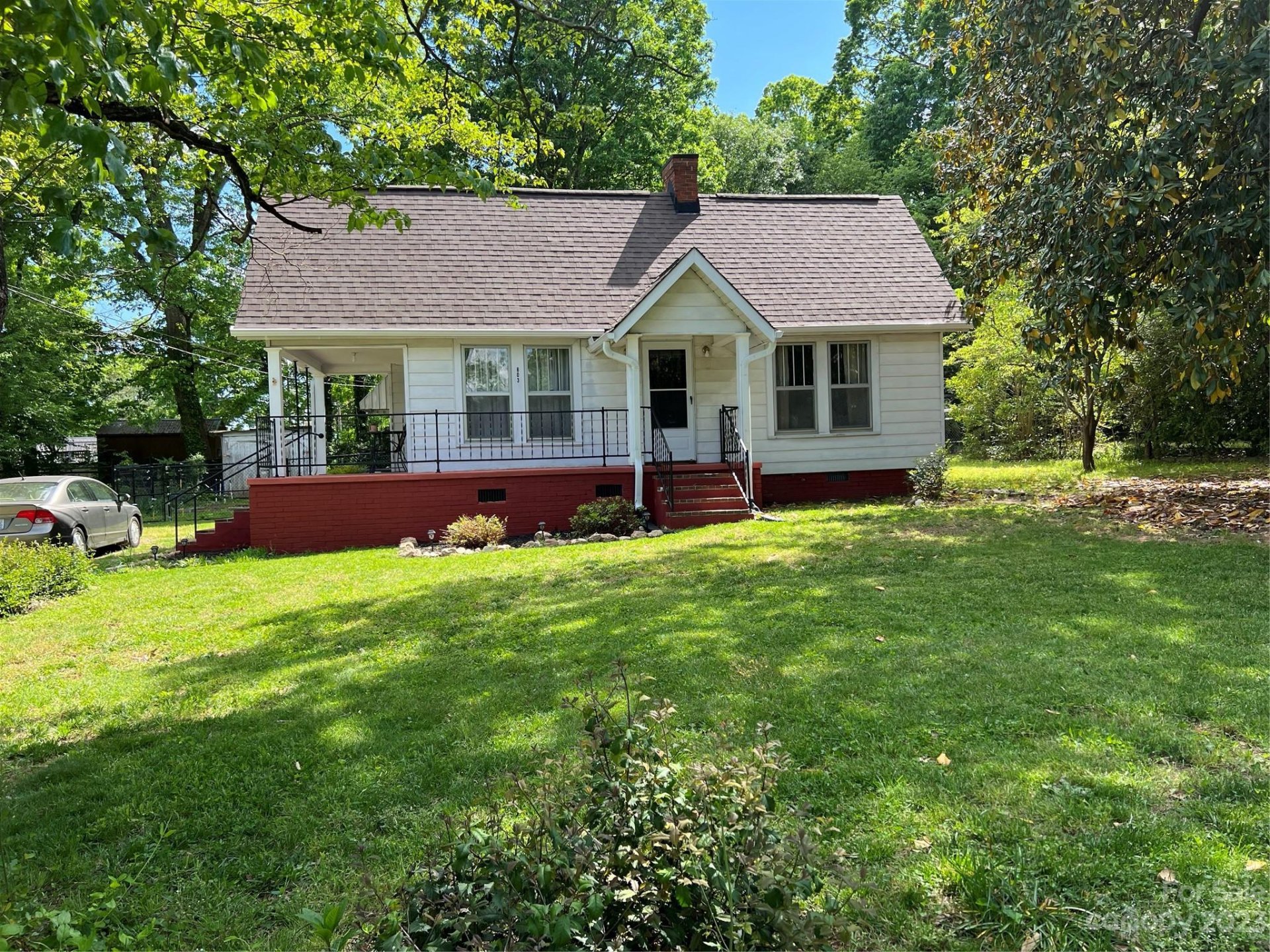 Property image 1 at 803 Maplewood Avenue, Kannapolis, NC 28081