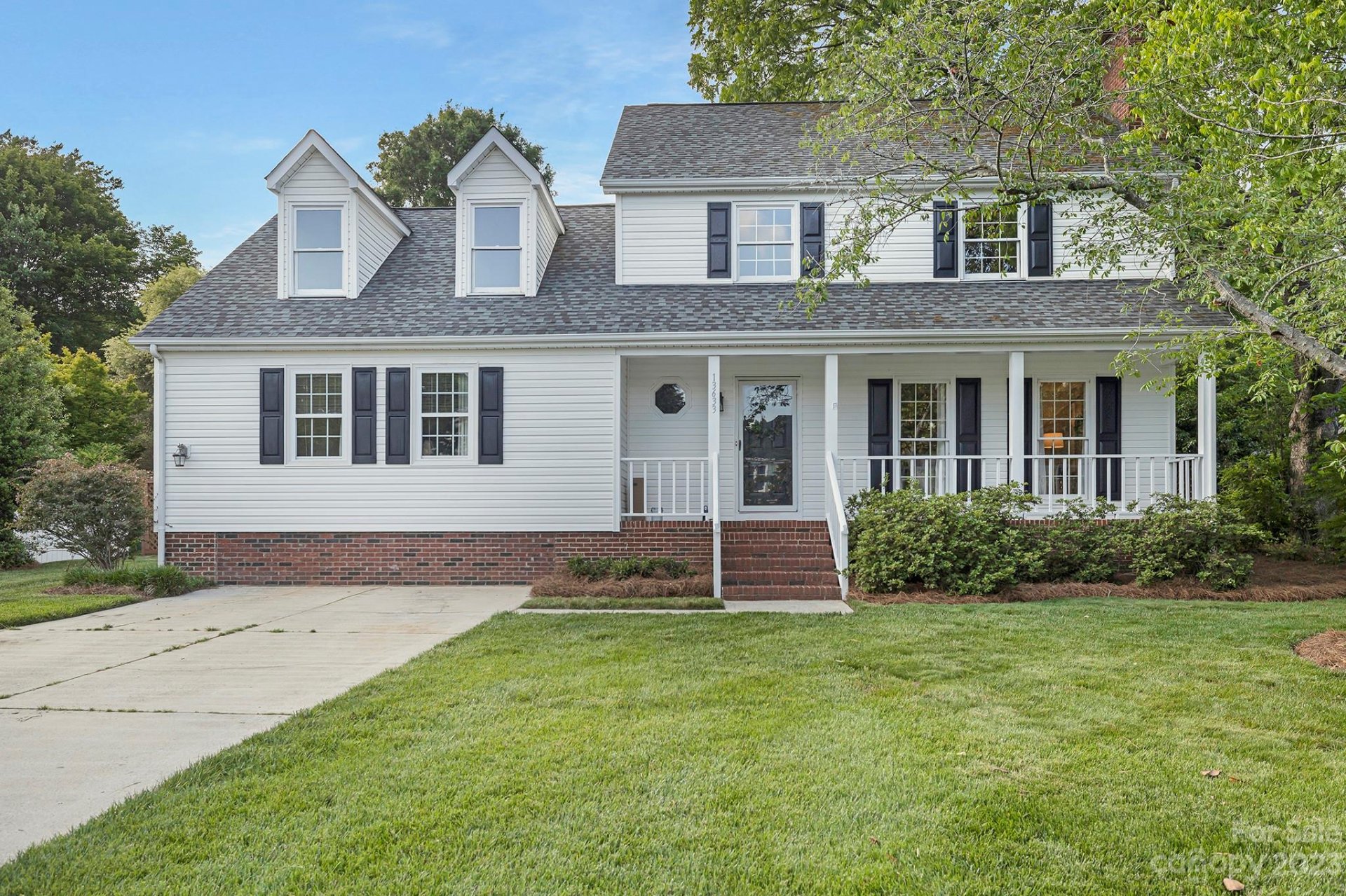 Property image 1 at 13633 Strathaven Drive, Matthews, NC 28105