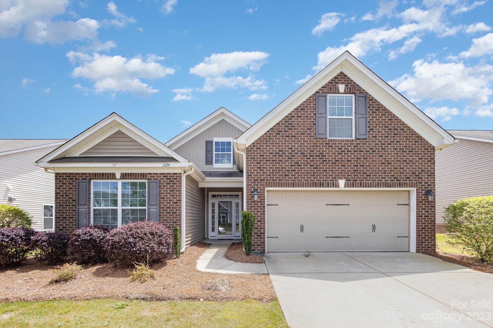 1124 Black Walnut Road