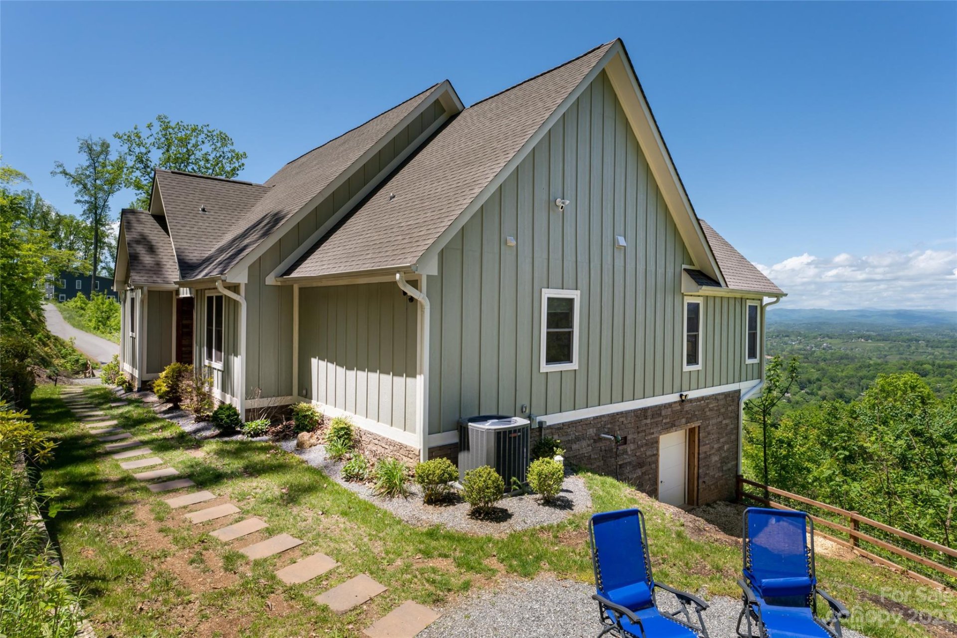 Property image 3 at 20 Tranquil Forest Way, Asheville, NC 28804