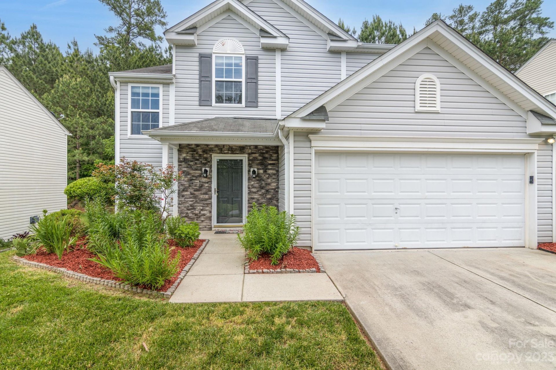 Property image 1 at 6532 Forest Cross Drive, Charlotte, NC 28216