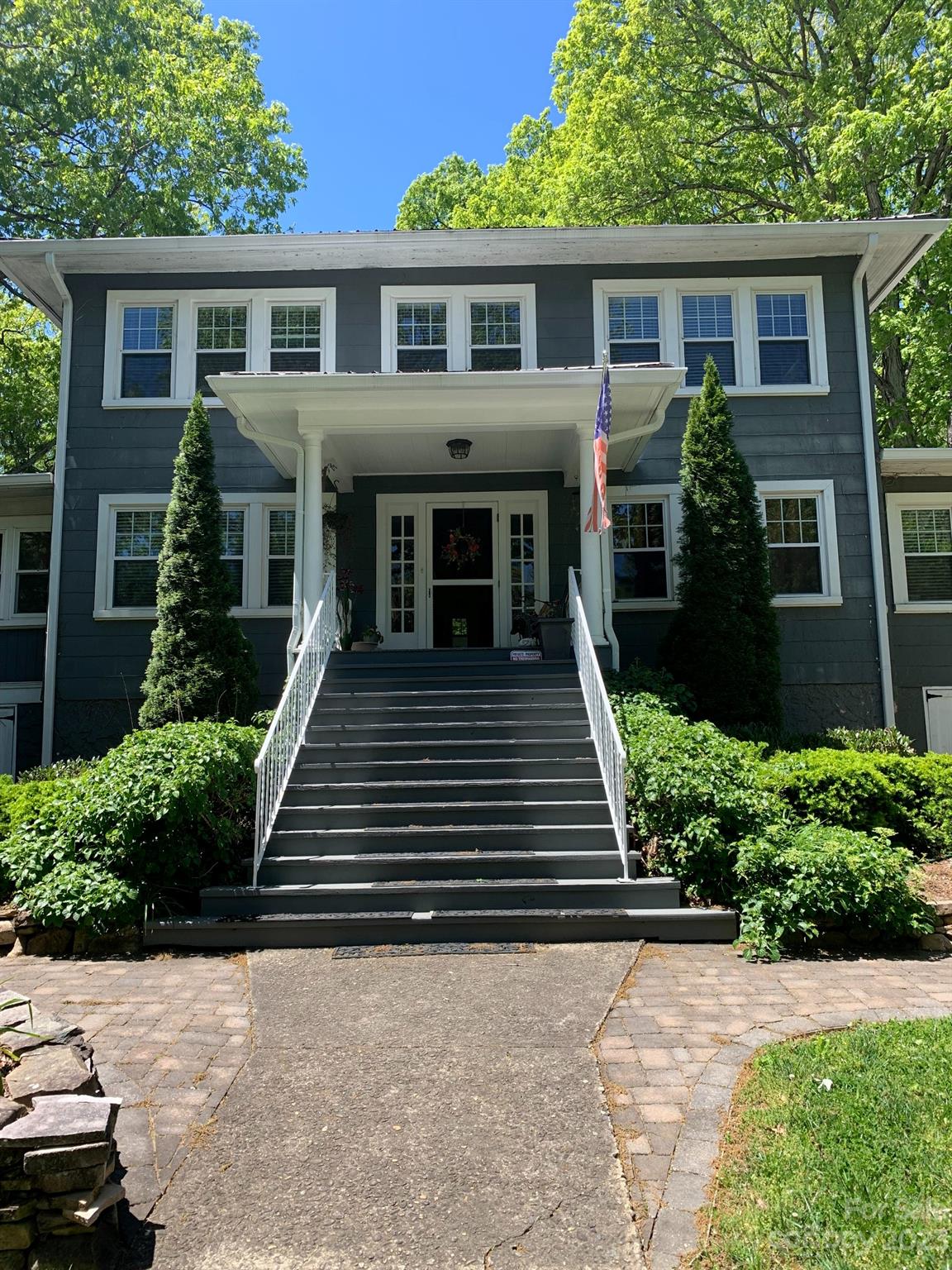 Property image 1 at 104 Kingsgate Road, Asheville, NC 28805