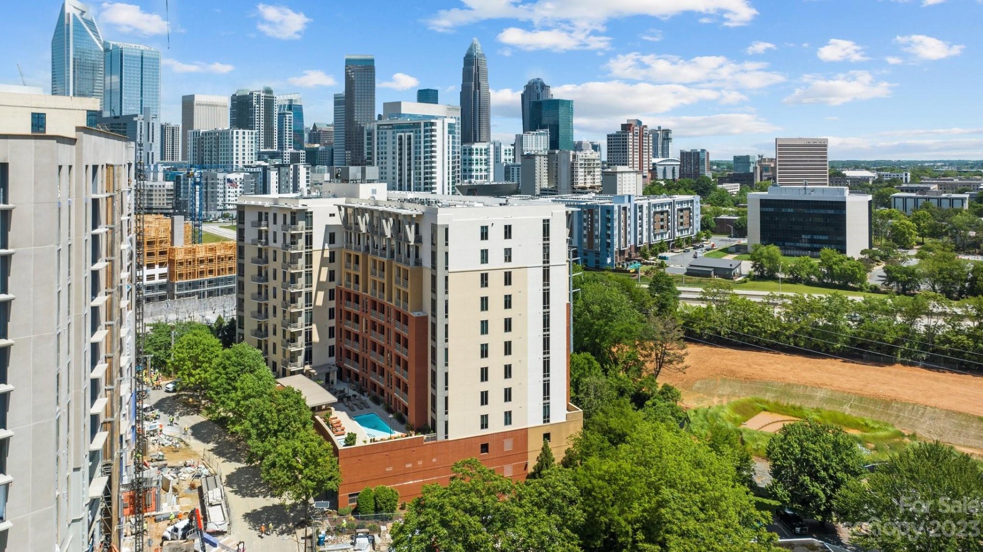 Property image 1 at 701 Royal Court, Charlotte, NC 28202