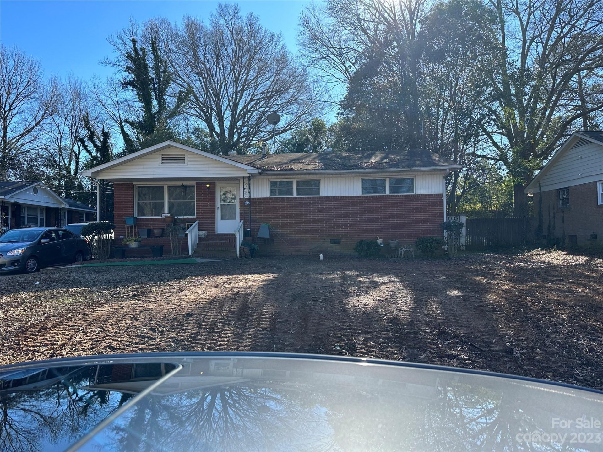 Property image 1 at 1414 Woodhill Lane, Charlotte, NC 28205