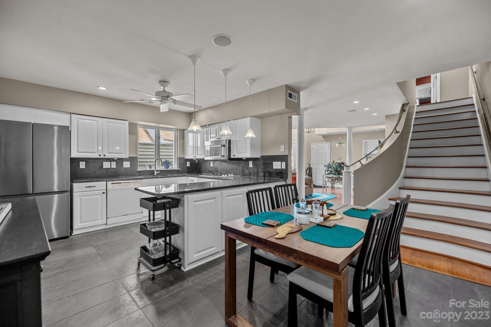 Property image 1 at 1642 Hollow Drive, Charlotte, NC 28212