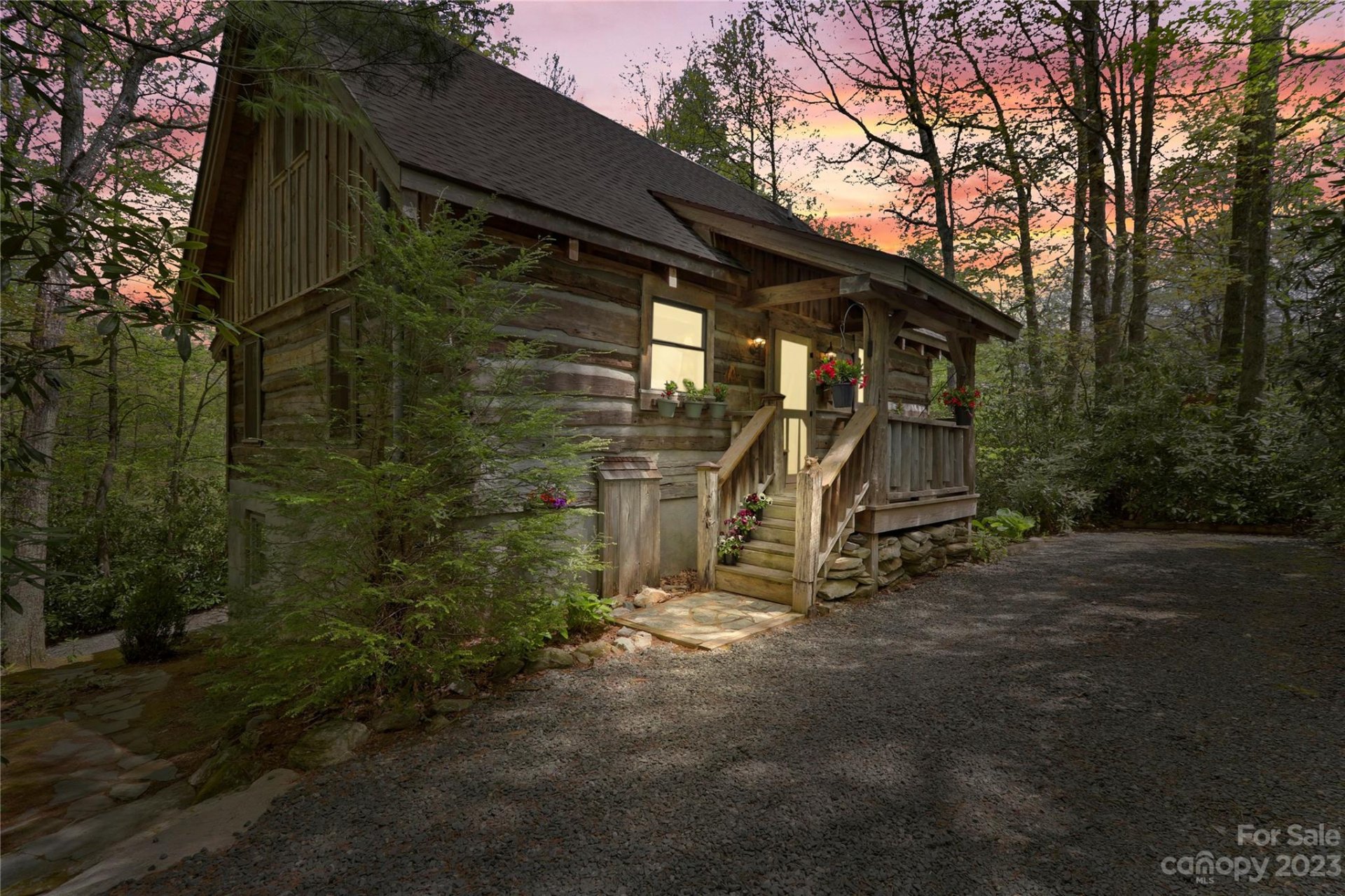 Property image 1 at 37 Cross Road, Newland, NC 28657