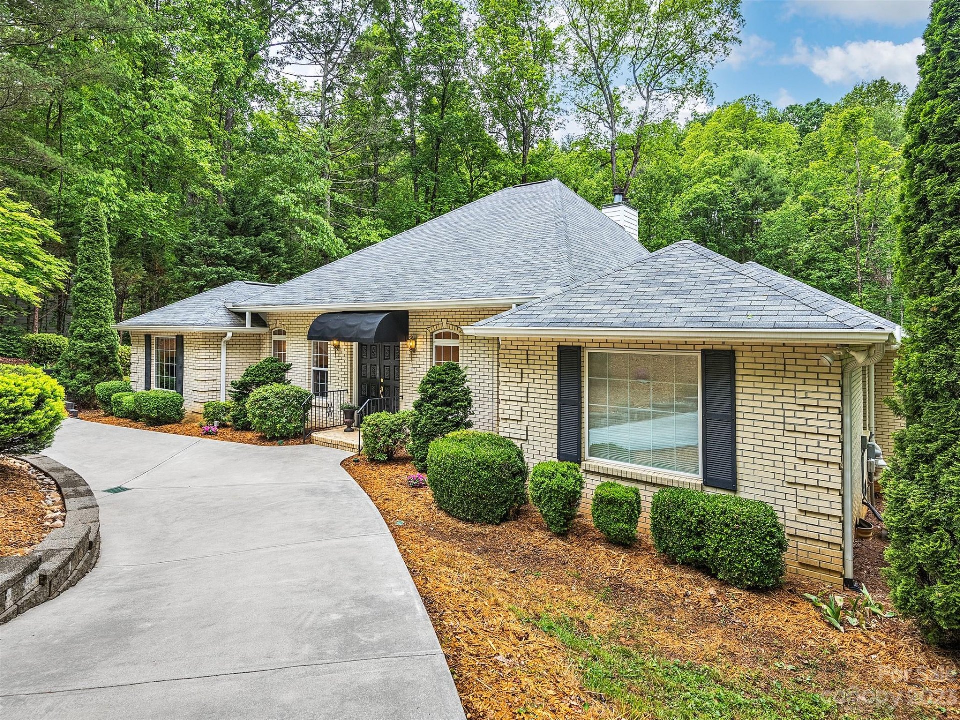 Property image 1 at 47 Mountain Lake Drive, Hendersonville, NC 28739