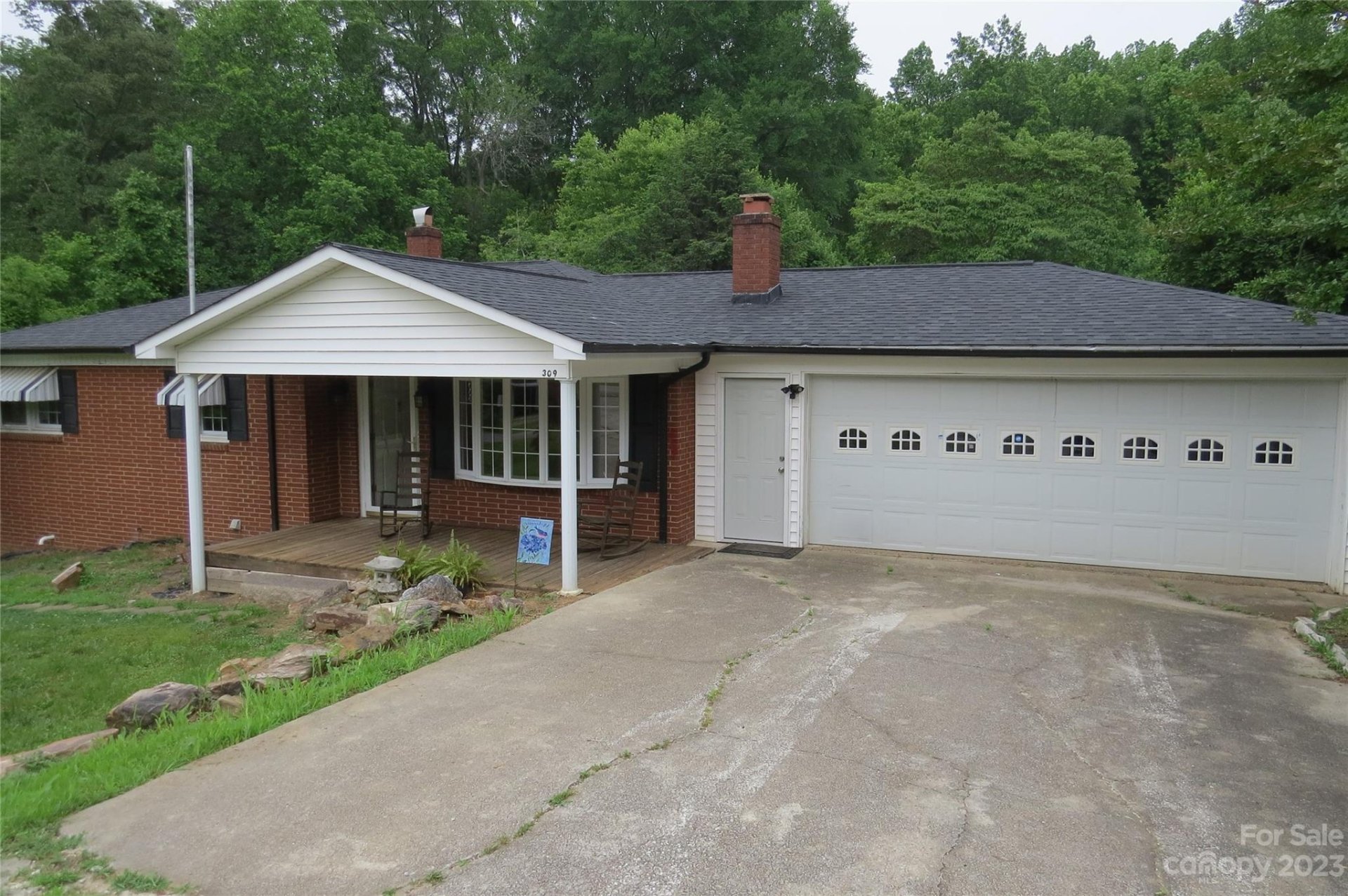 Property image 1 at 309 S 8th Avenue, Maiden, NC 28650