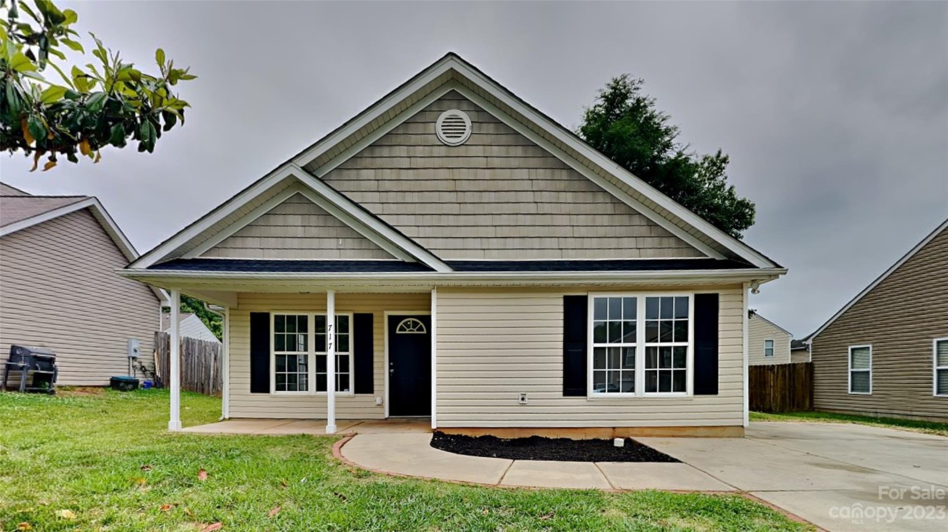 717 Erin Brook Court