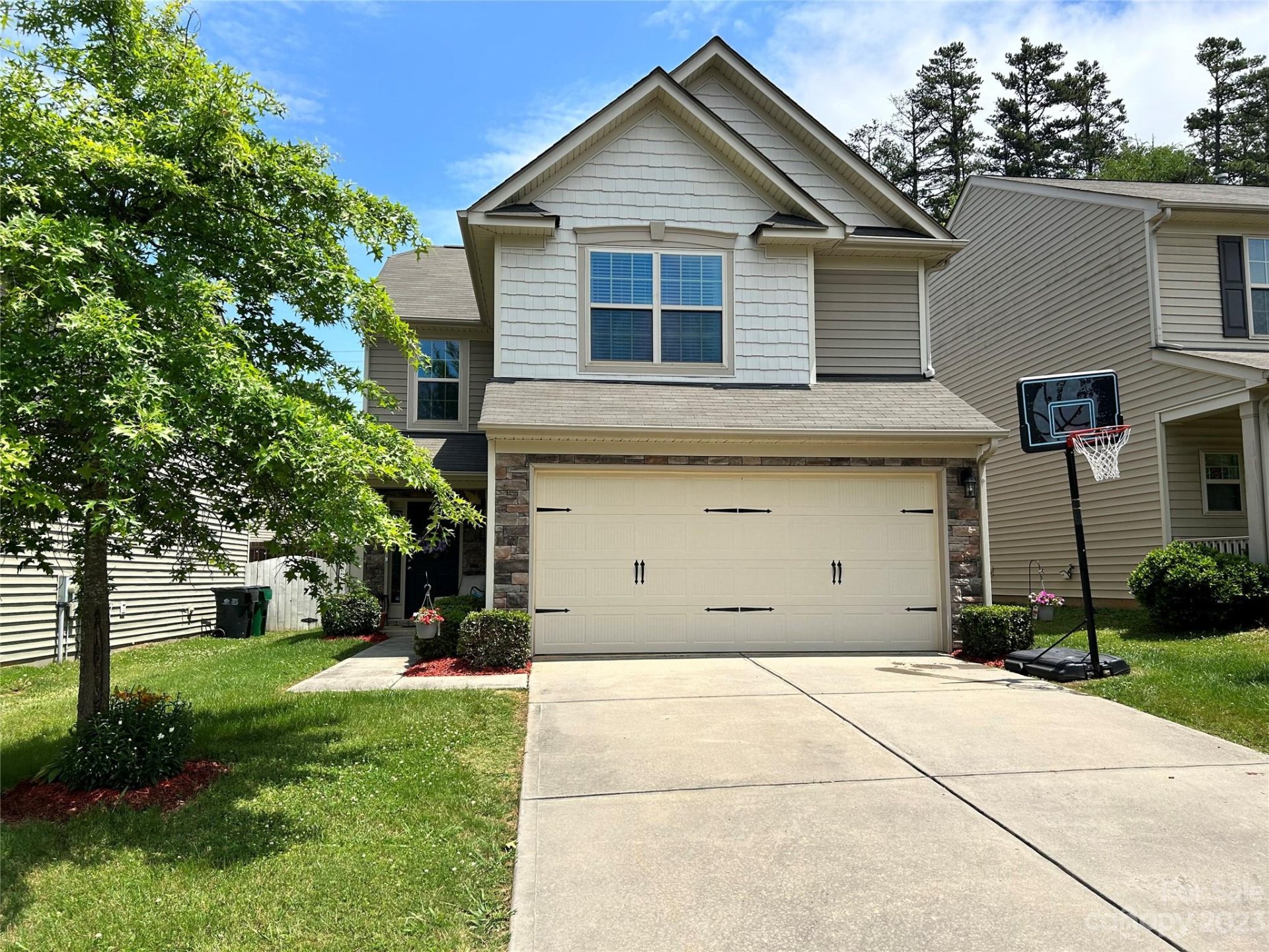 Property image 1 at 902 Rook Road, Charlotte, NC 28216