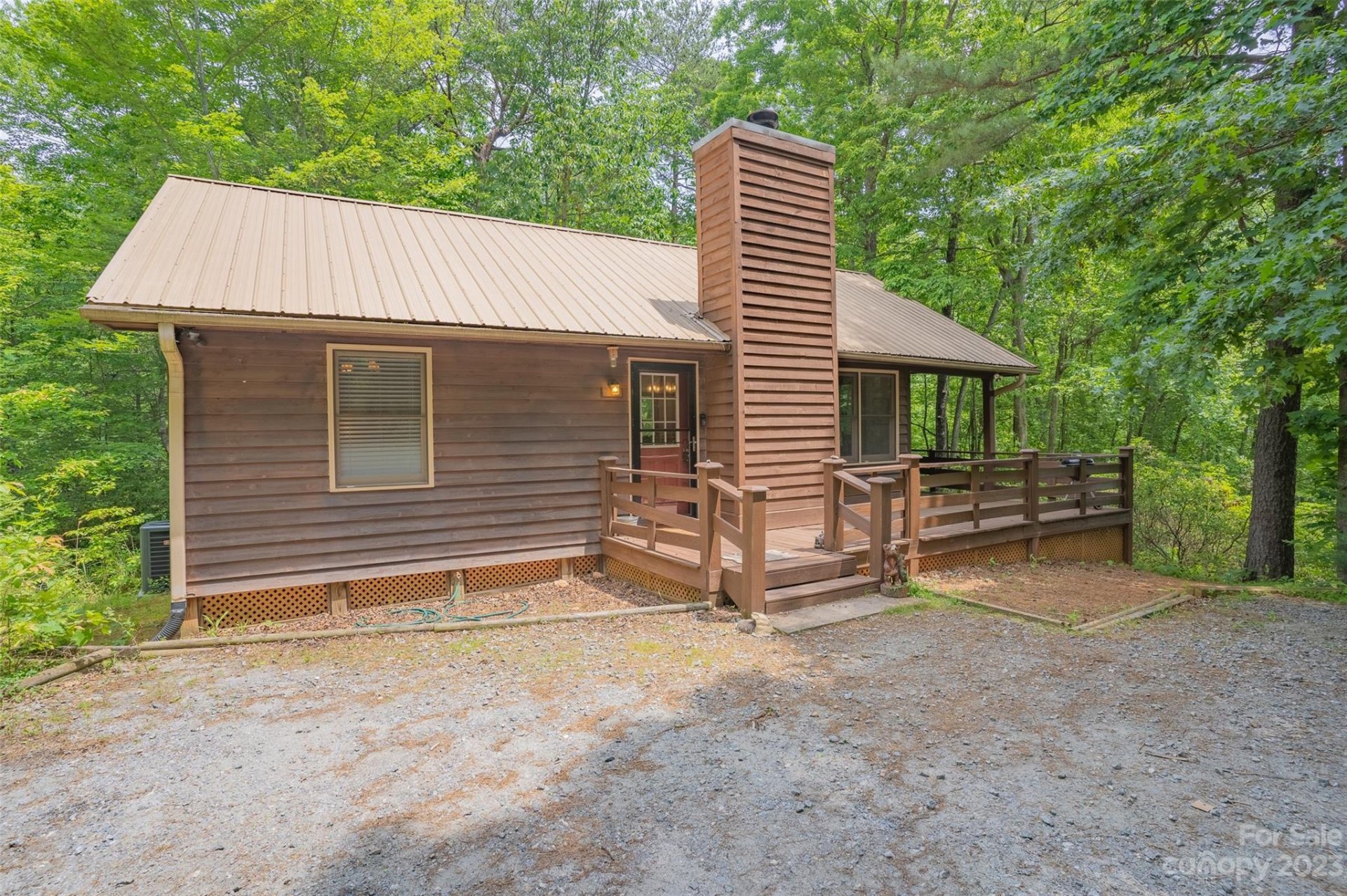 Property image 1 at 718 Piney Gate Road, Saluda, NC 28773