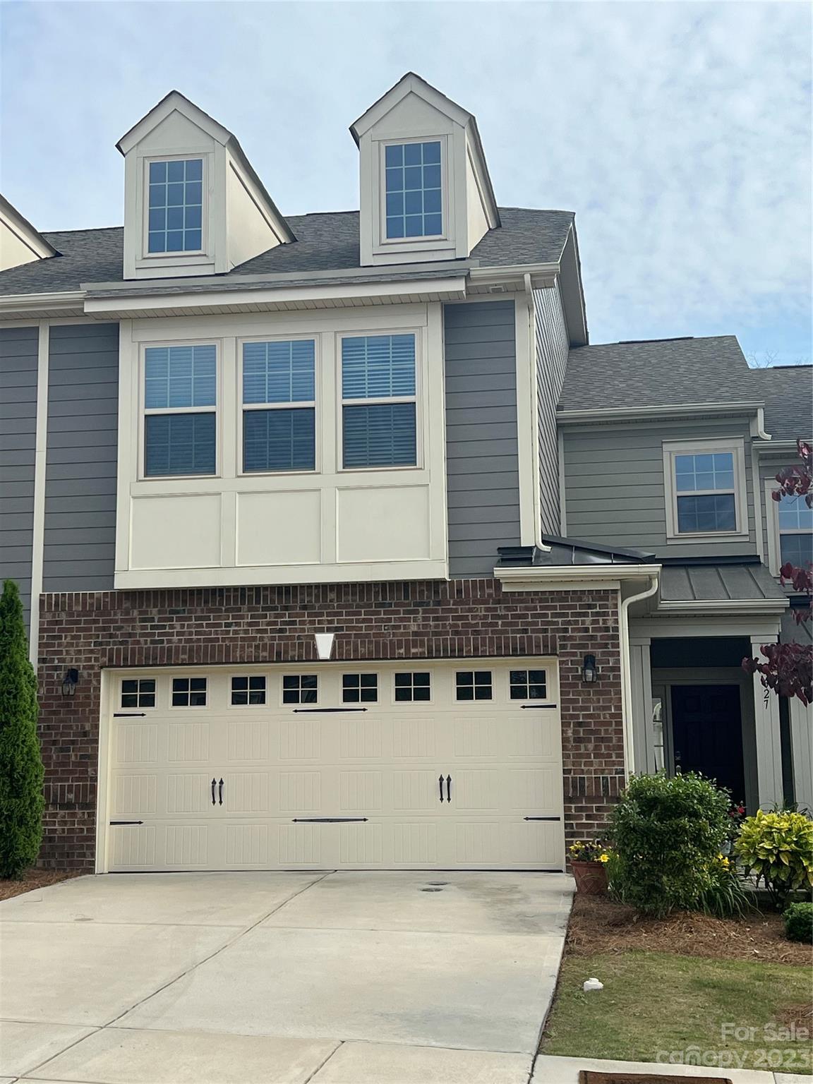 627 Amber Meadows Way