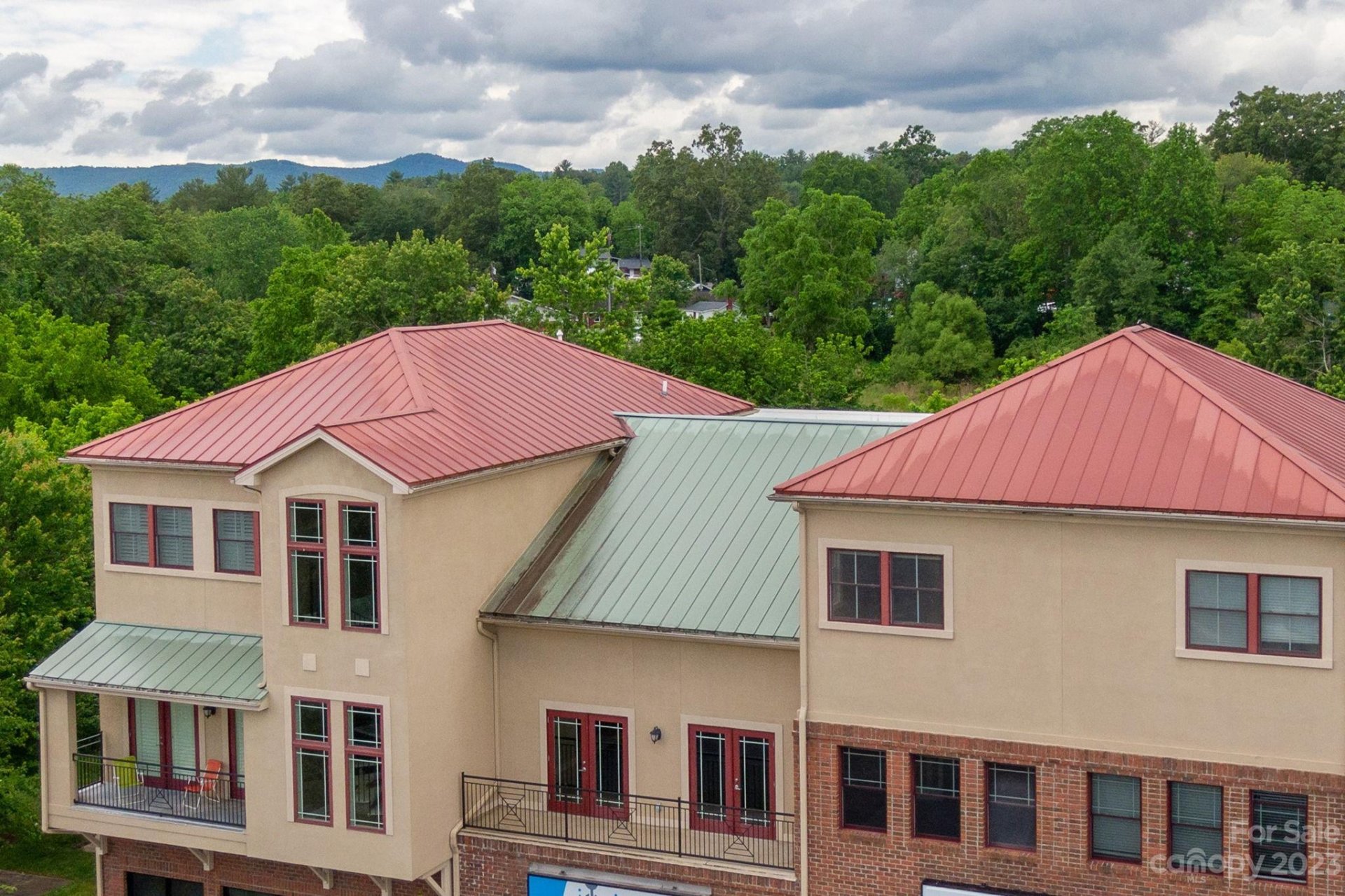 Property image 1 at 475 Church Street, Hendersonville, NC 28792