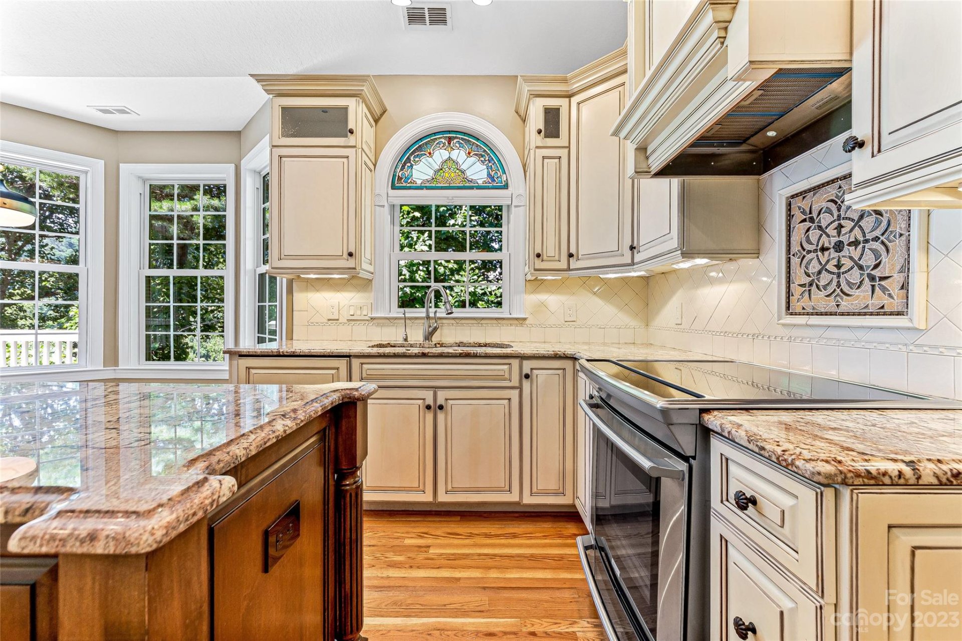 Property image 1 at 111 Trumpet Lane, Asheville, NC 28803