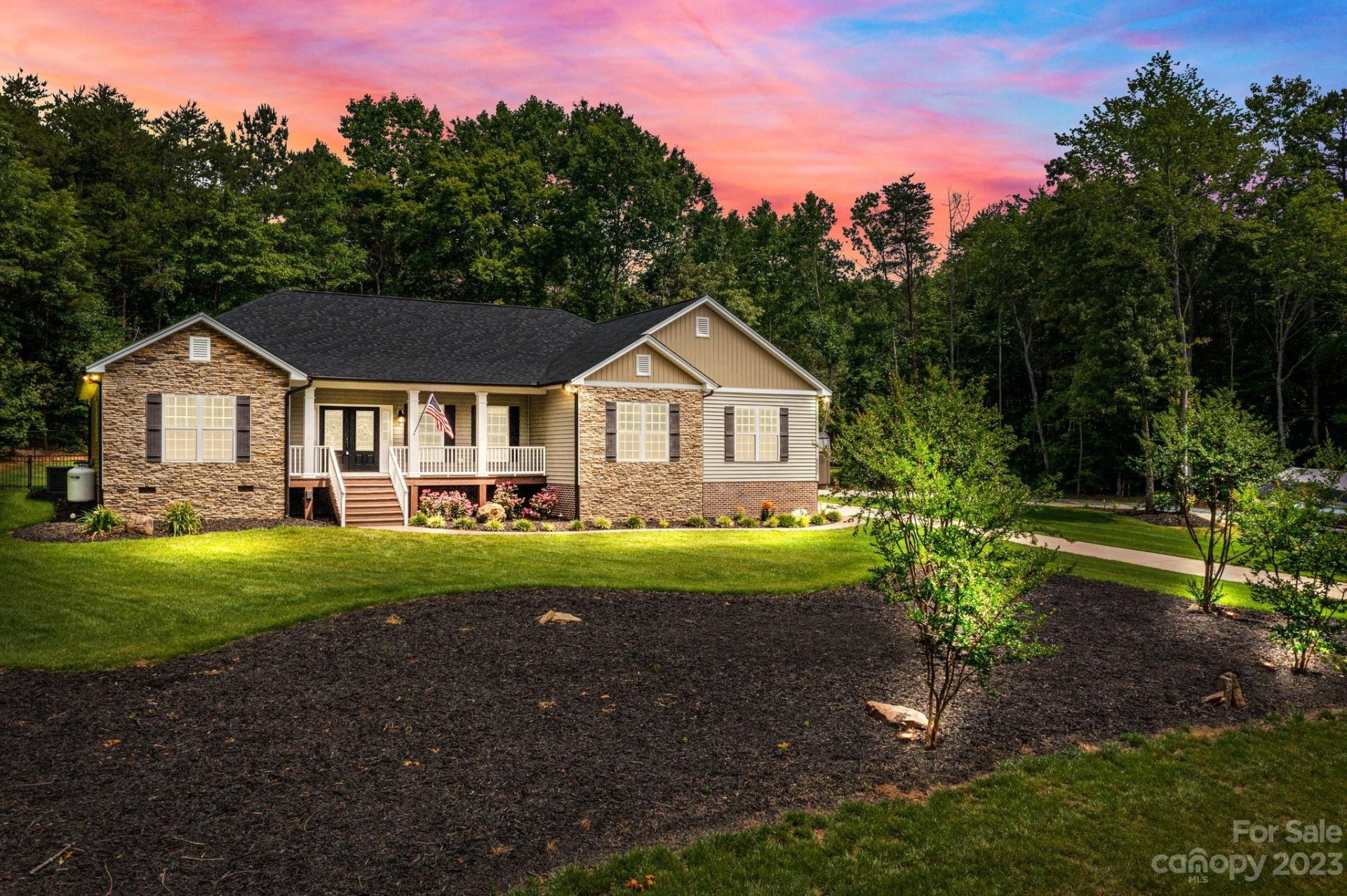 Property image 1 at 8800 Dog Leg Road, Sherrills Ford, NC 28673