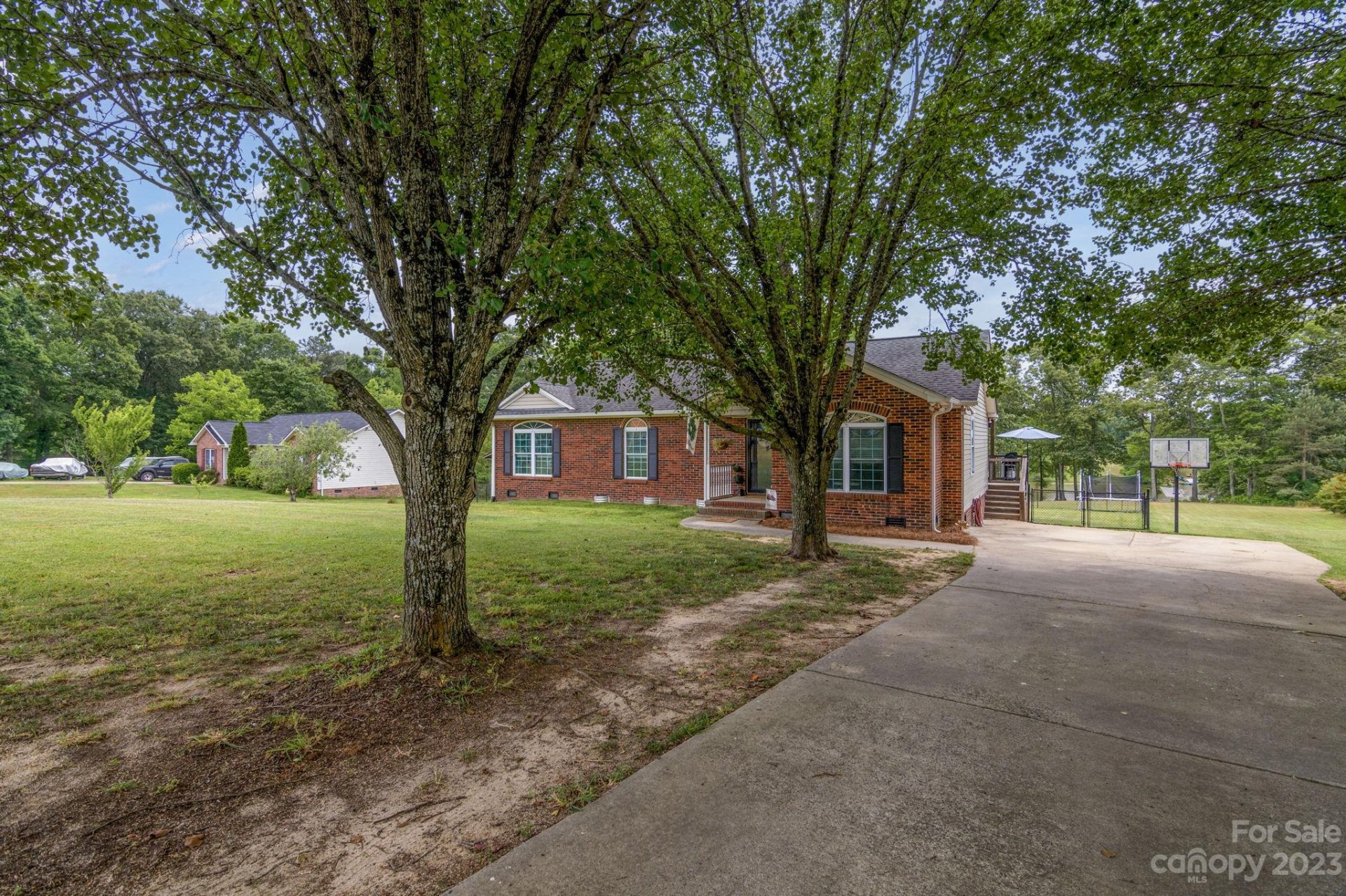 Property image 3 at 220 Covey Court, York, SC 29745