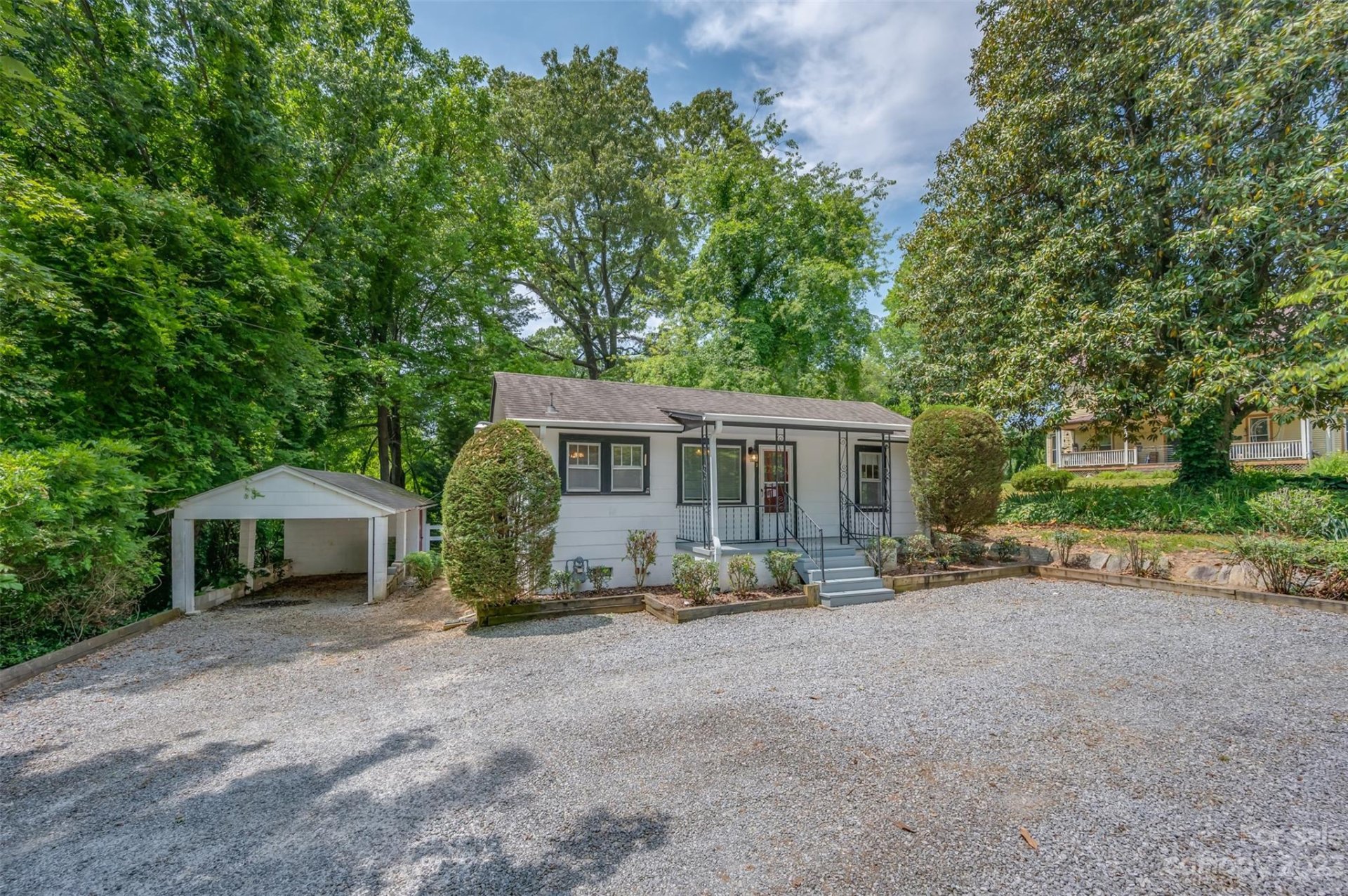 Property image 1 at 213 Stoney Mountain Road, Hendersonville, NC 28791