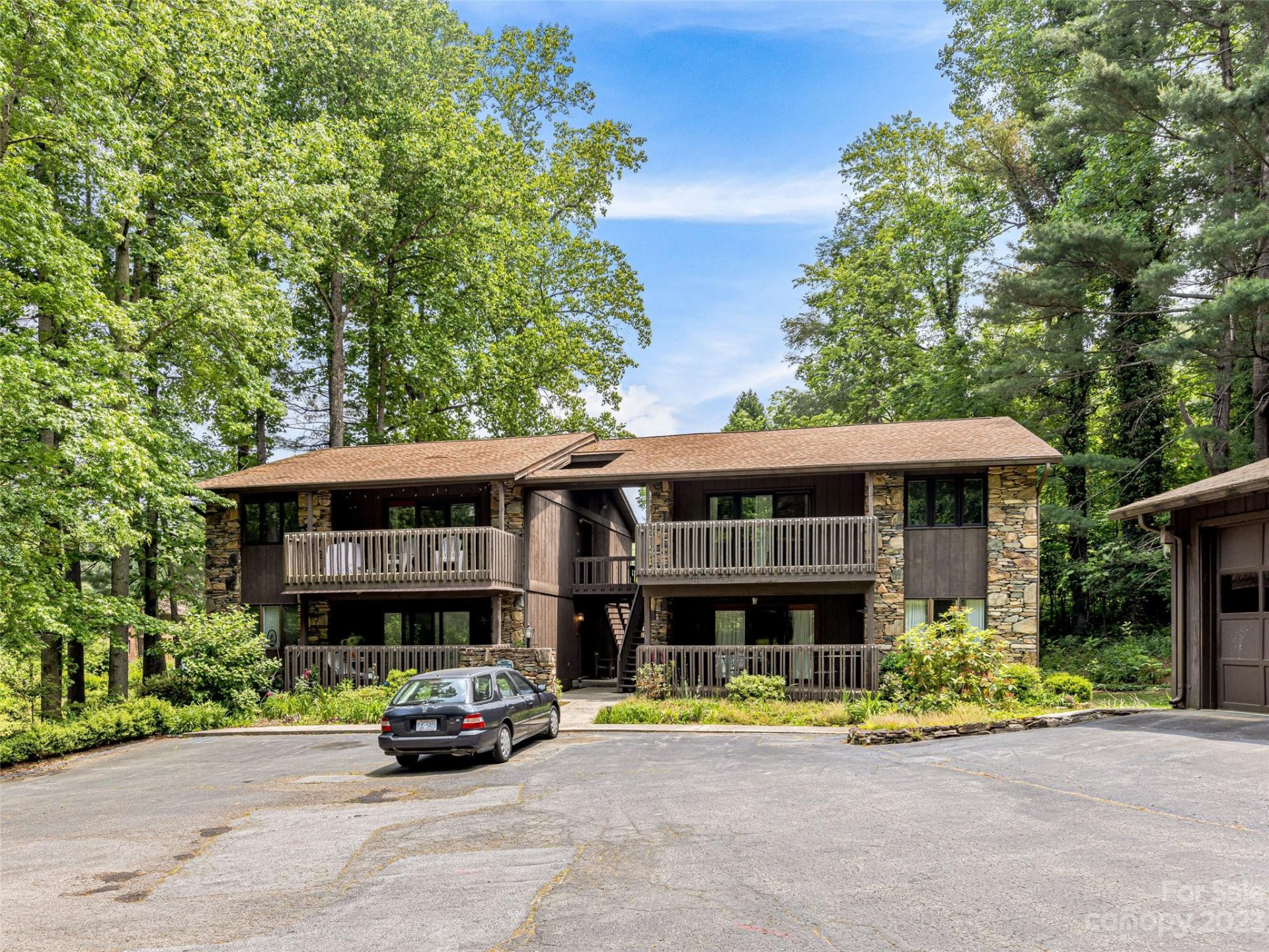 Property image 1 at 50 Maxine Lane, Hendersonville, NC 28739