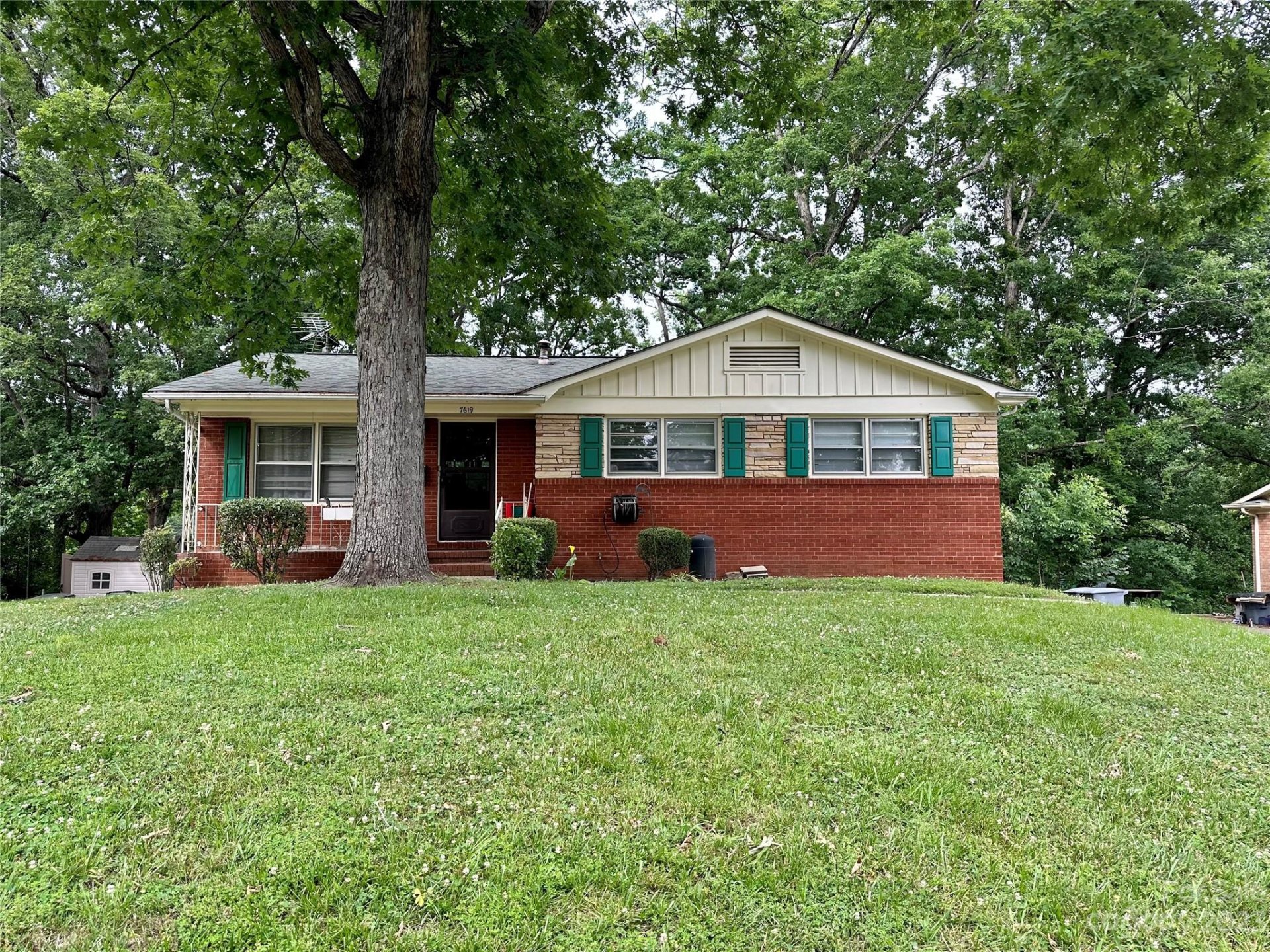 Property image 1 at 7619 Briardale Drive, Charlotte, NC 28212